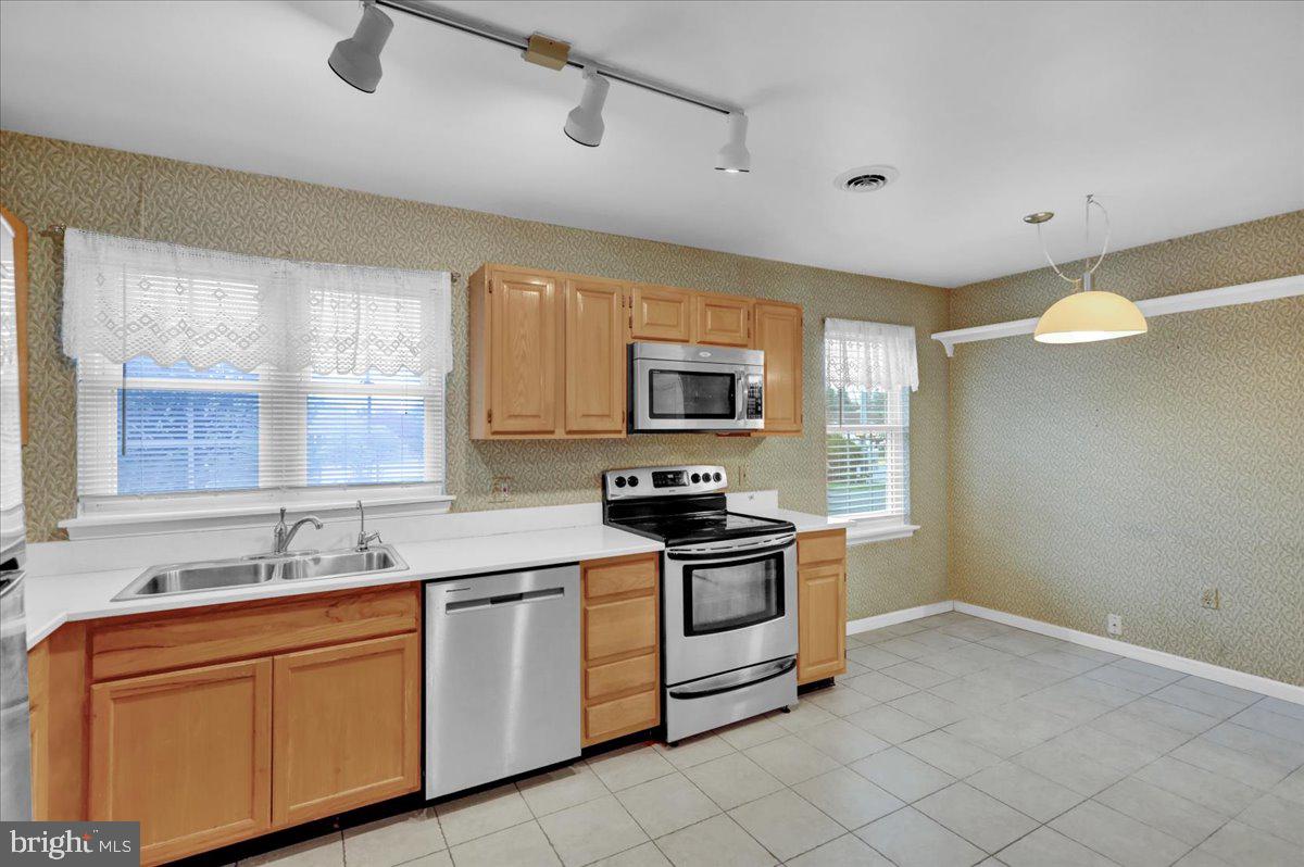 STONE HILL FARMS - Residential