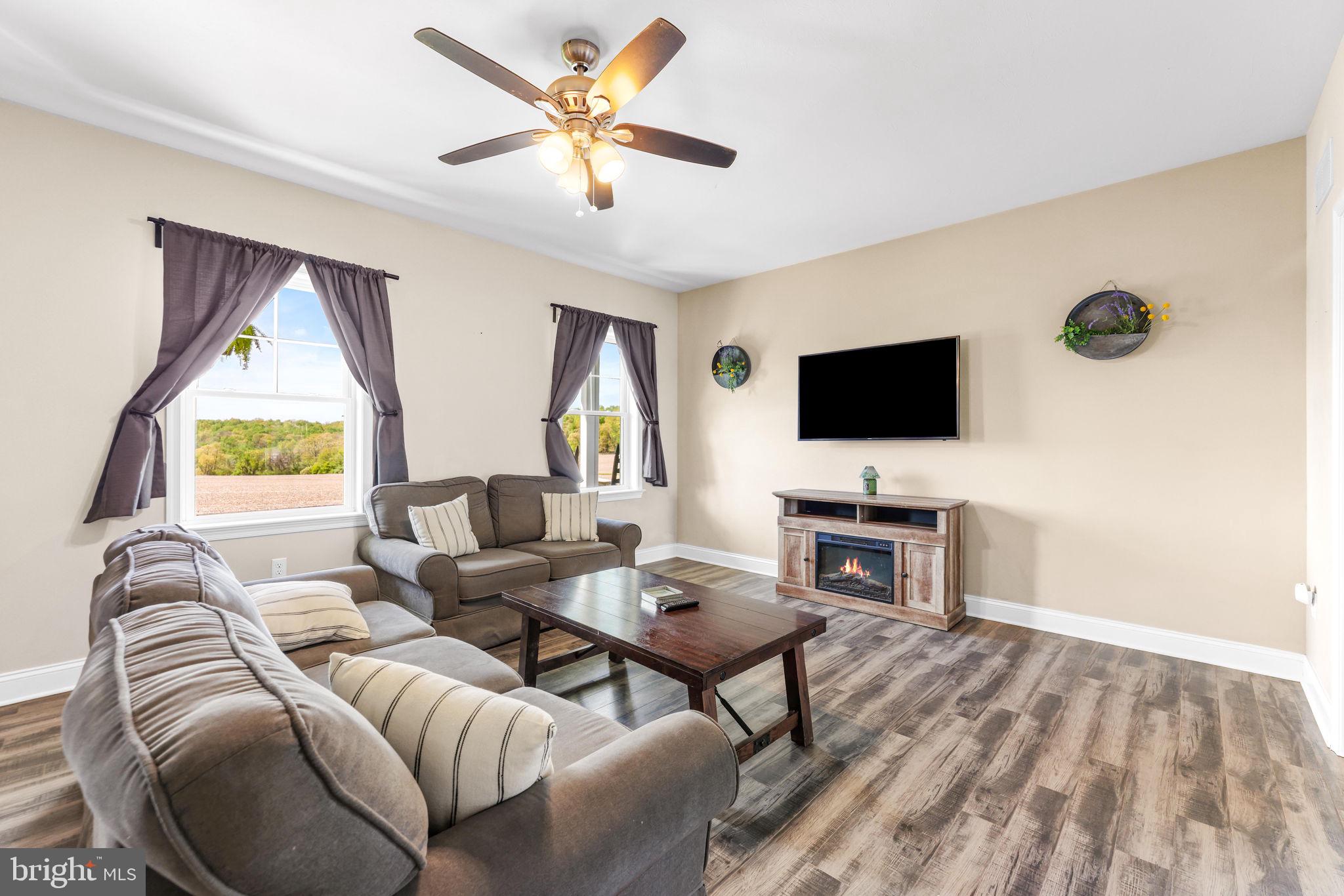 SHREWSBURY/NEW FREEDOM - Residential