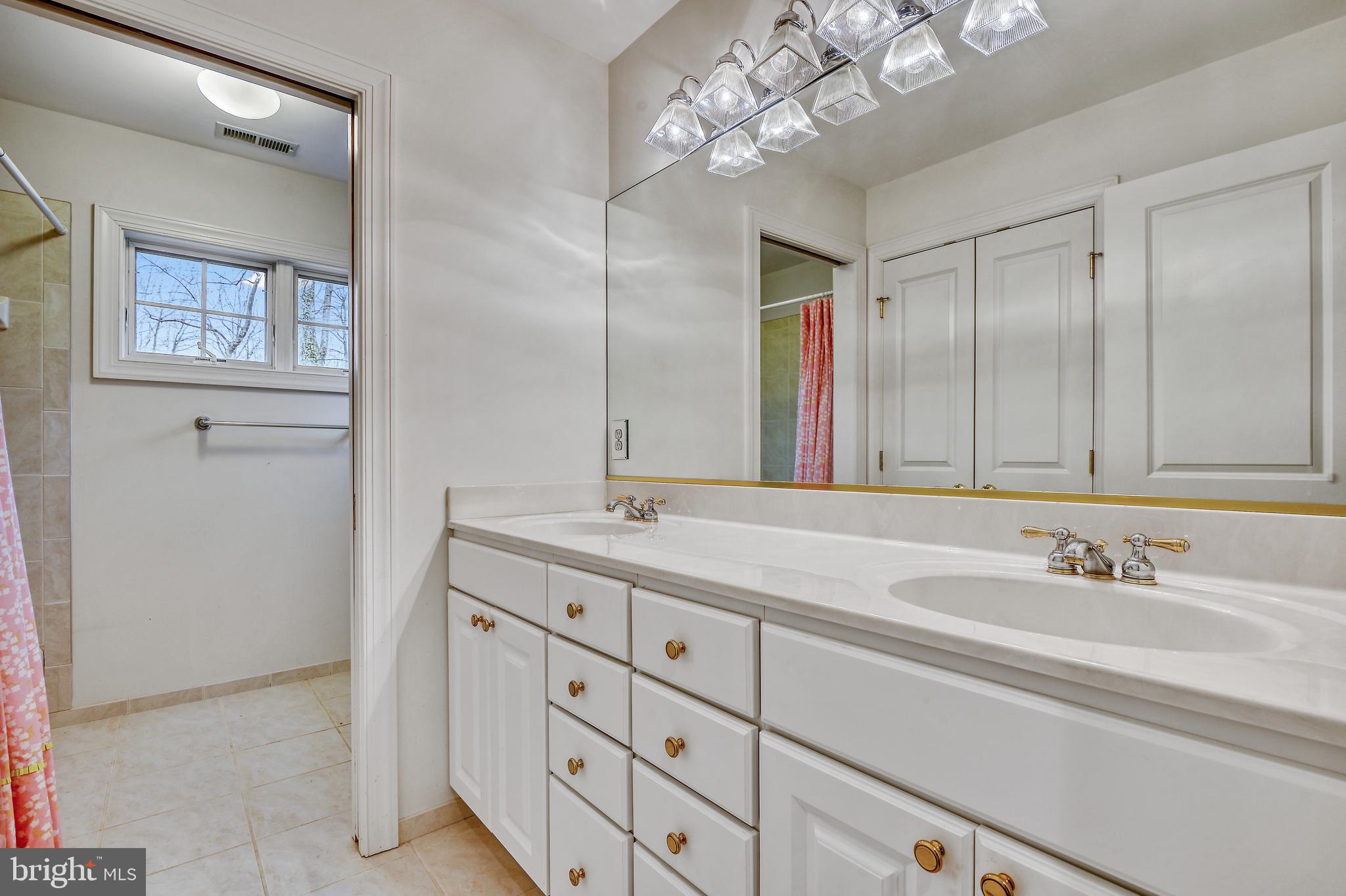 POPLAR POINT - Residential