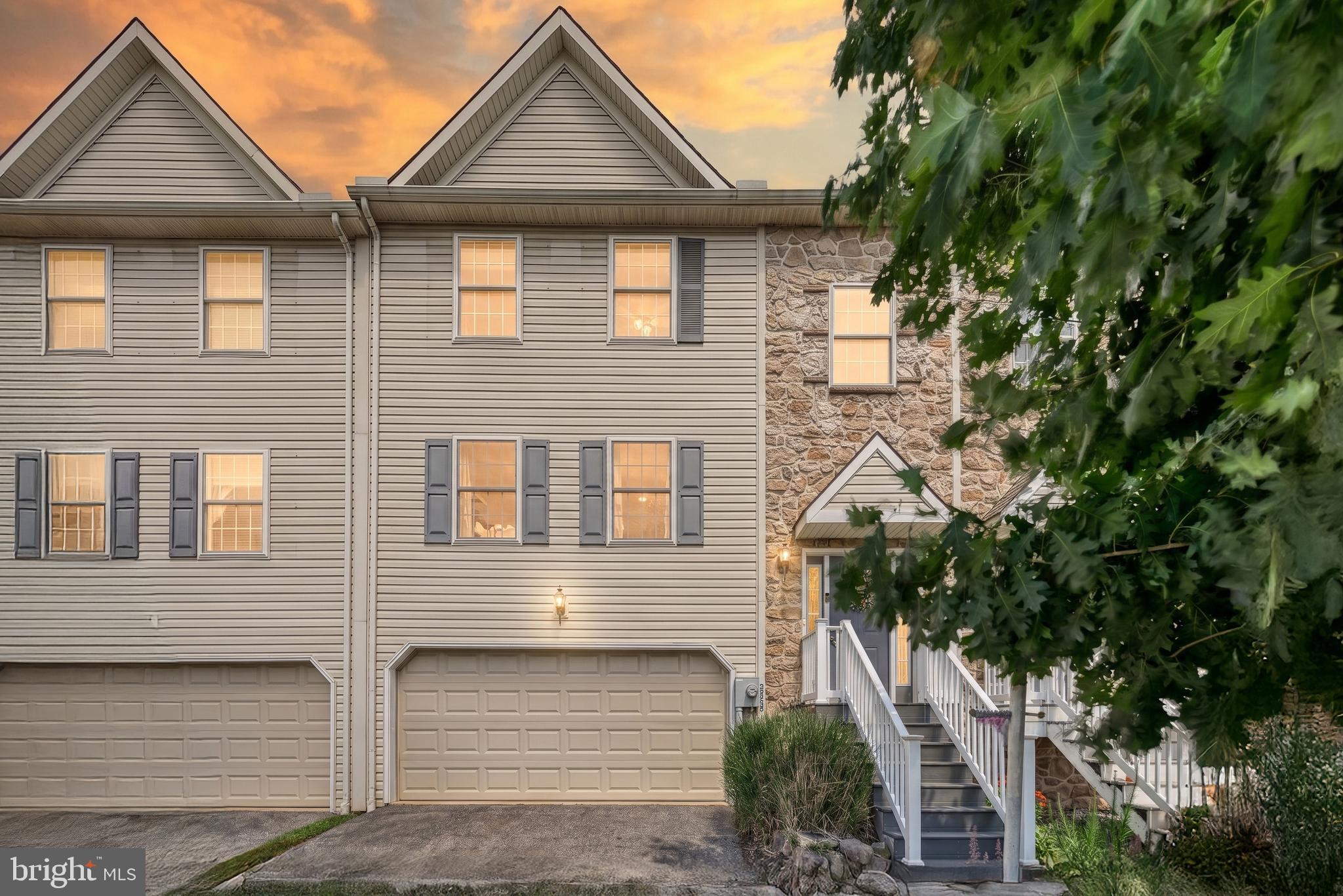 ASHCOMBE FARMS WEST - Residential