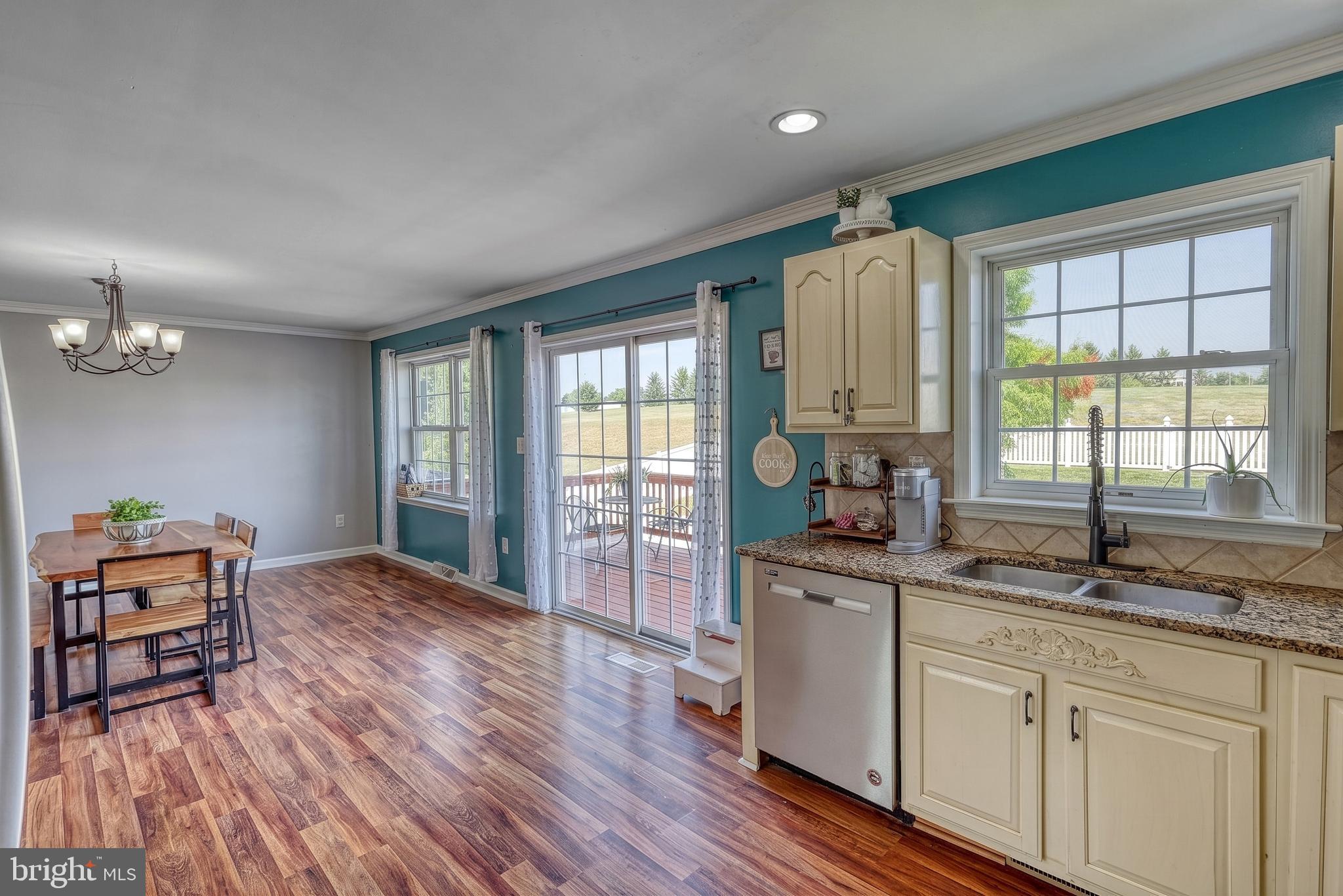 ASHCOMBE FARMS WEST - Residential