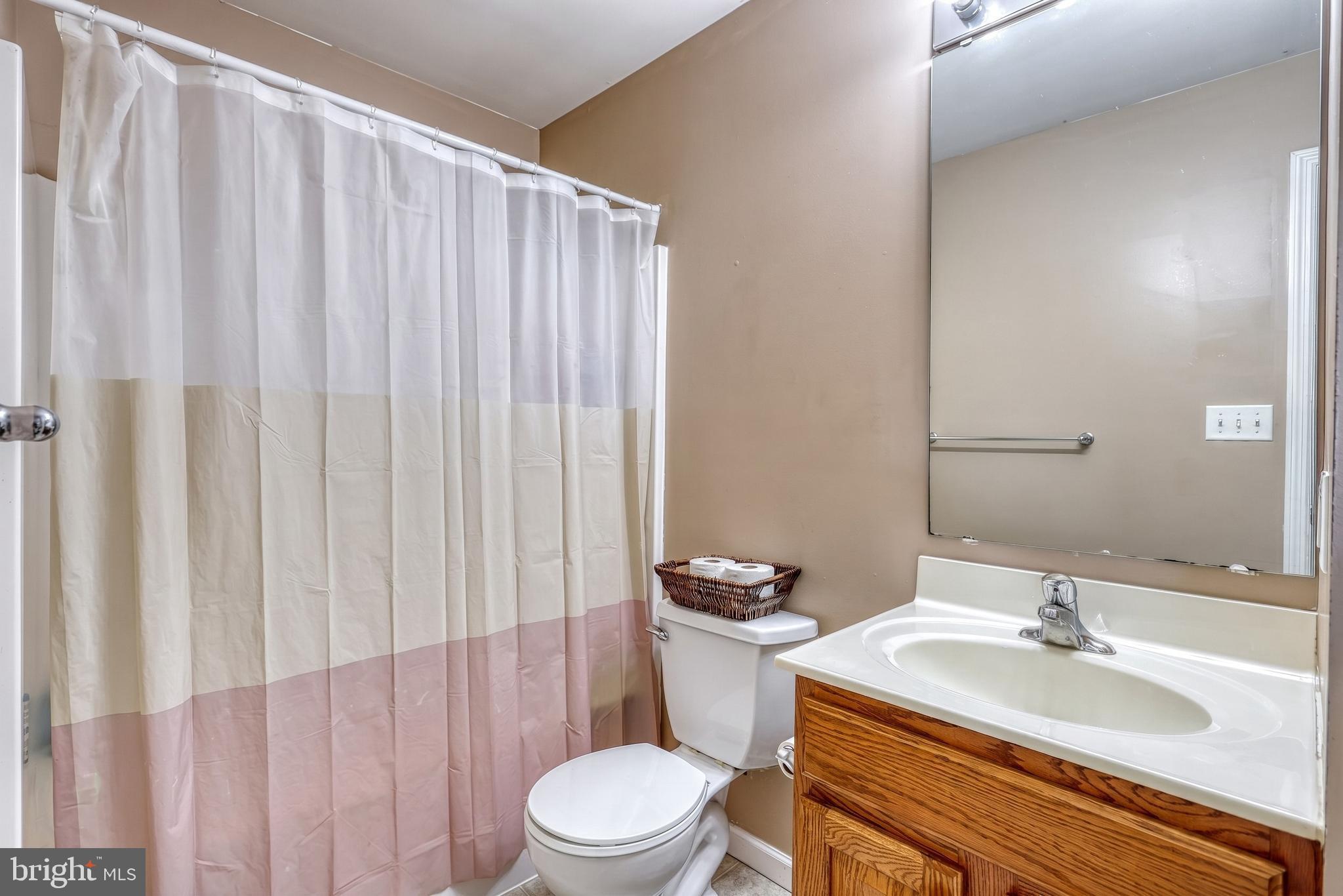 ASHCOMBE FARMS WEST - Residential