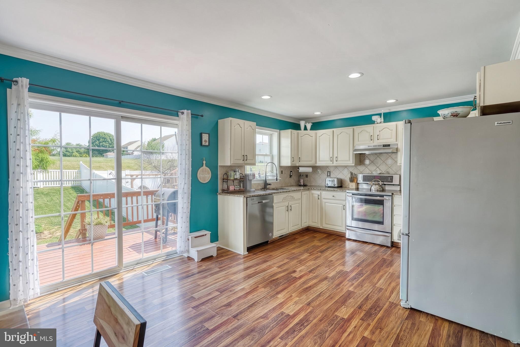 ASHCOMBE FARMS WEST - Residential
