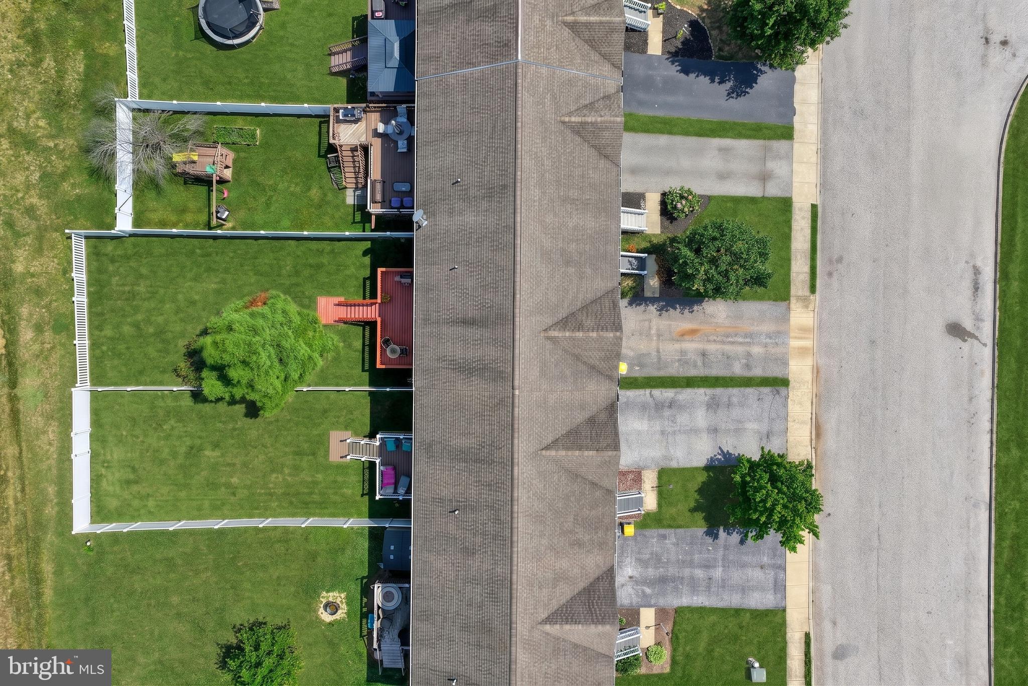 ASHCOMBE FARMS WEST - Residential