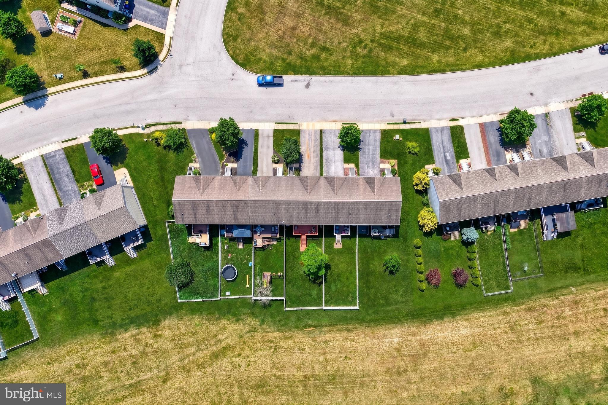 ASHCOMBE FARMS WEST - Residential