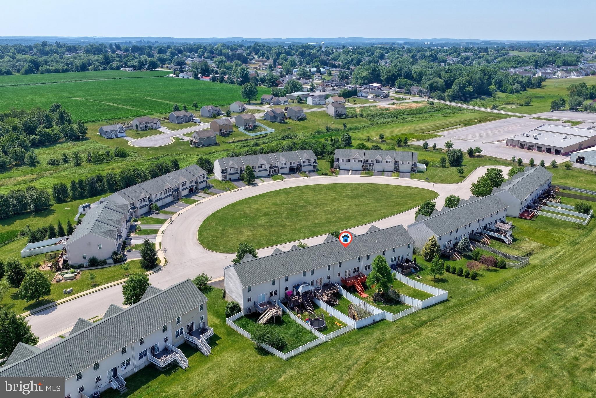 ASHCOMBE FARMS WEST - Residential