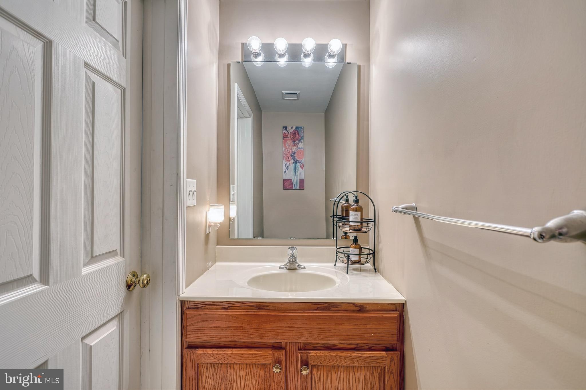 ASHCOMBE FARMS WEST - Residential