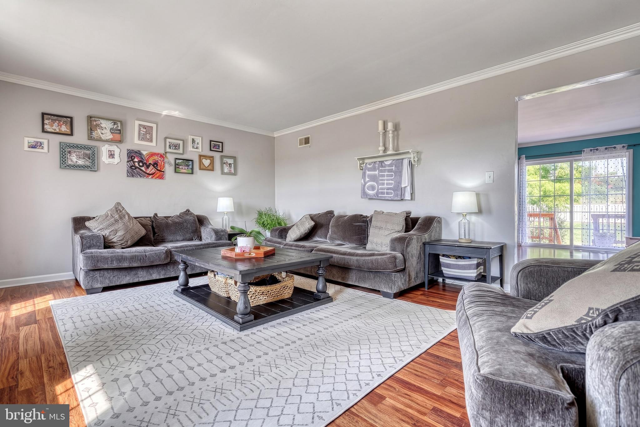 ASHCOMBE FARMS WEST - Residential