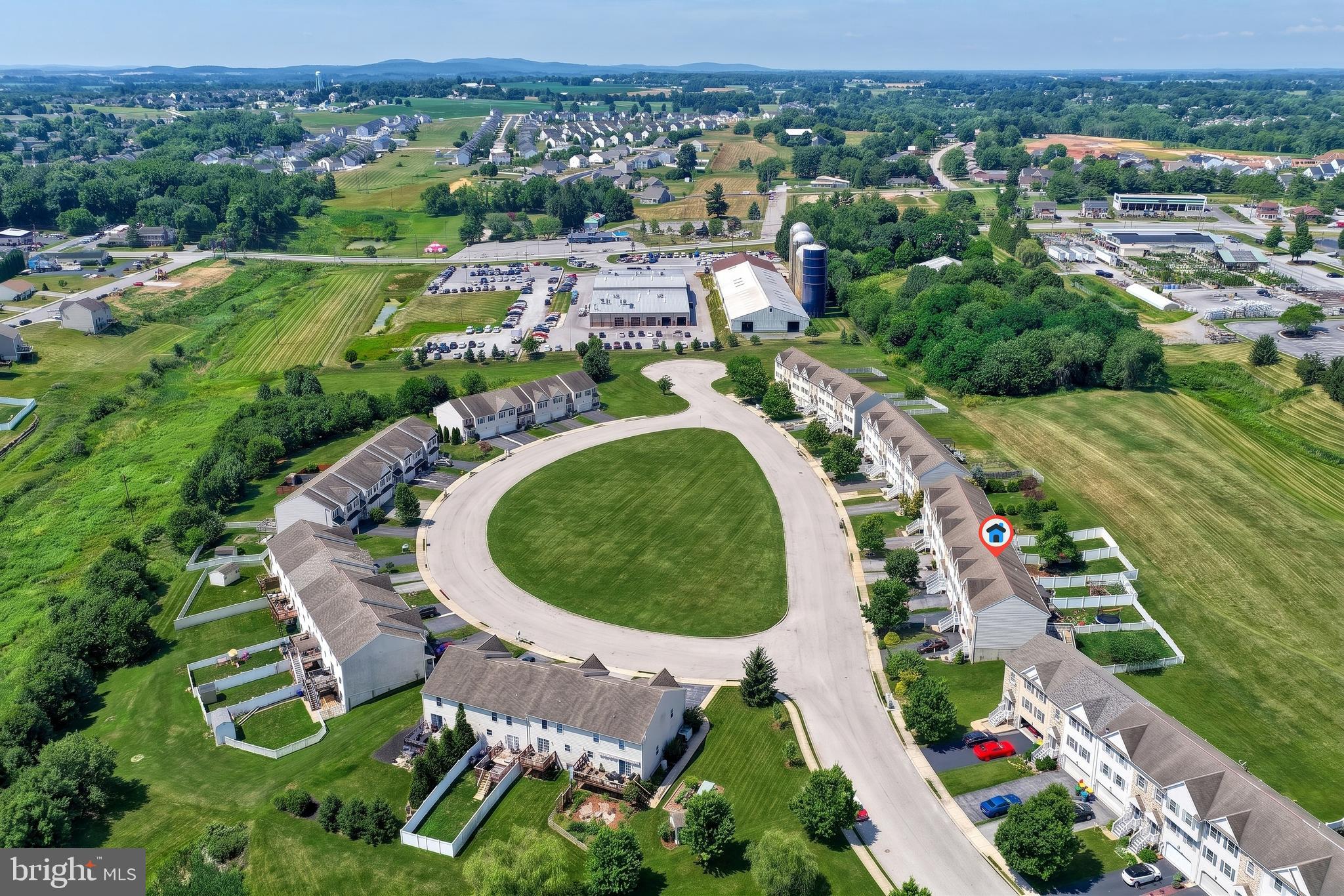 ASHCOMBE FARMS WEST - Residential