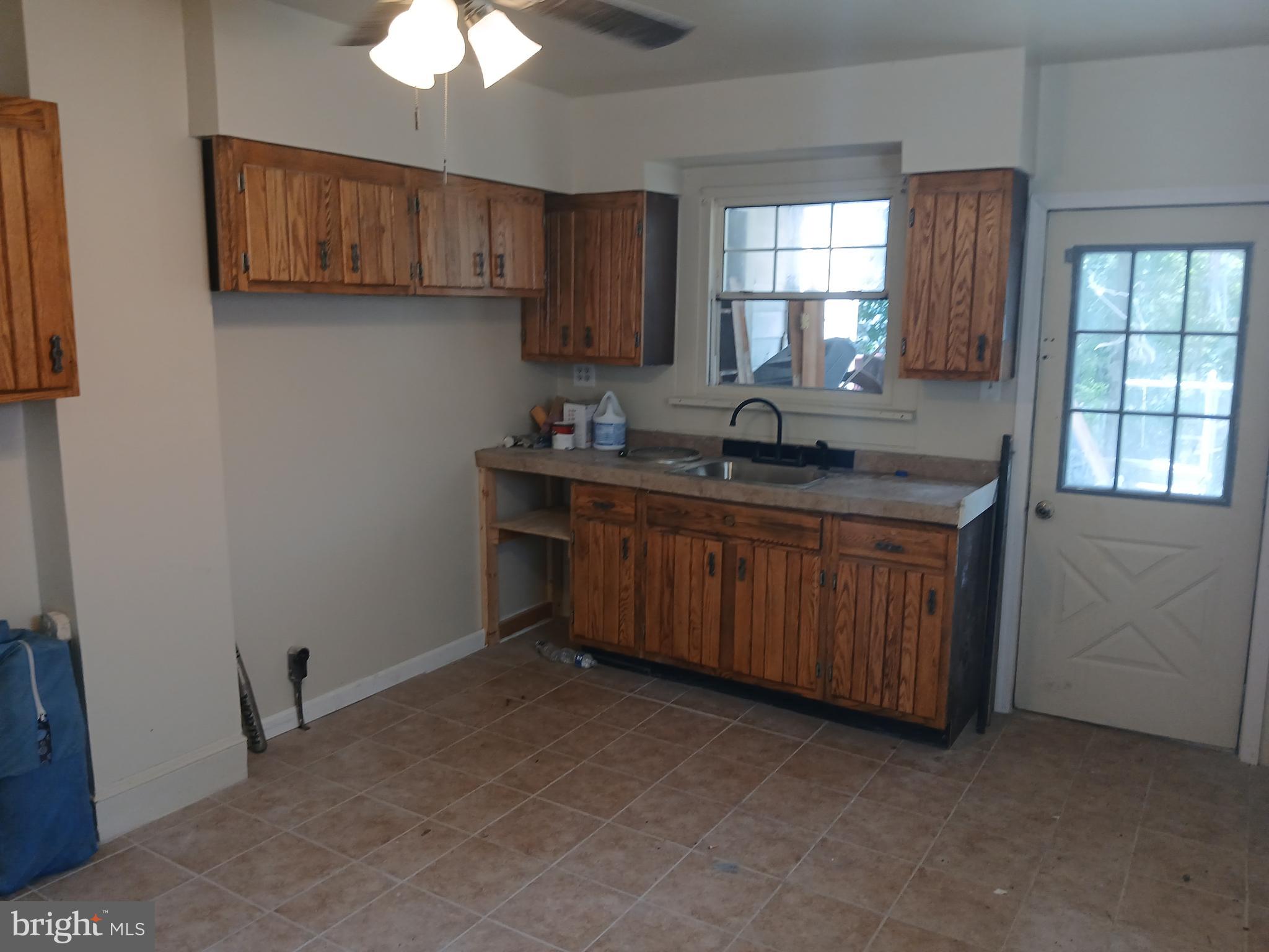 POTTSVILLE - Residential