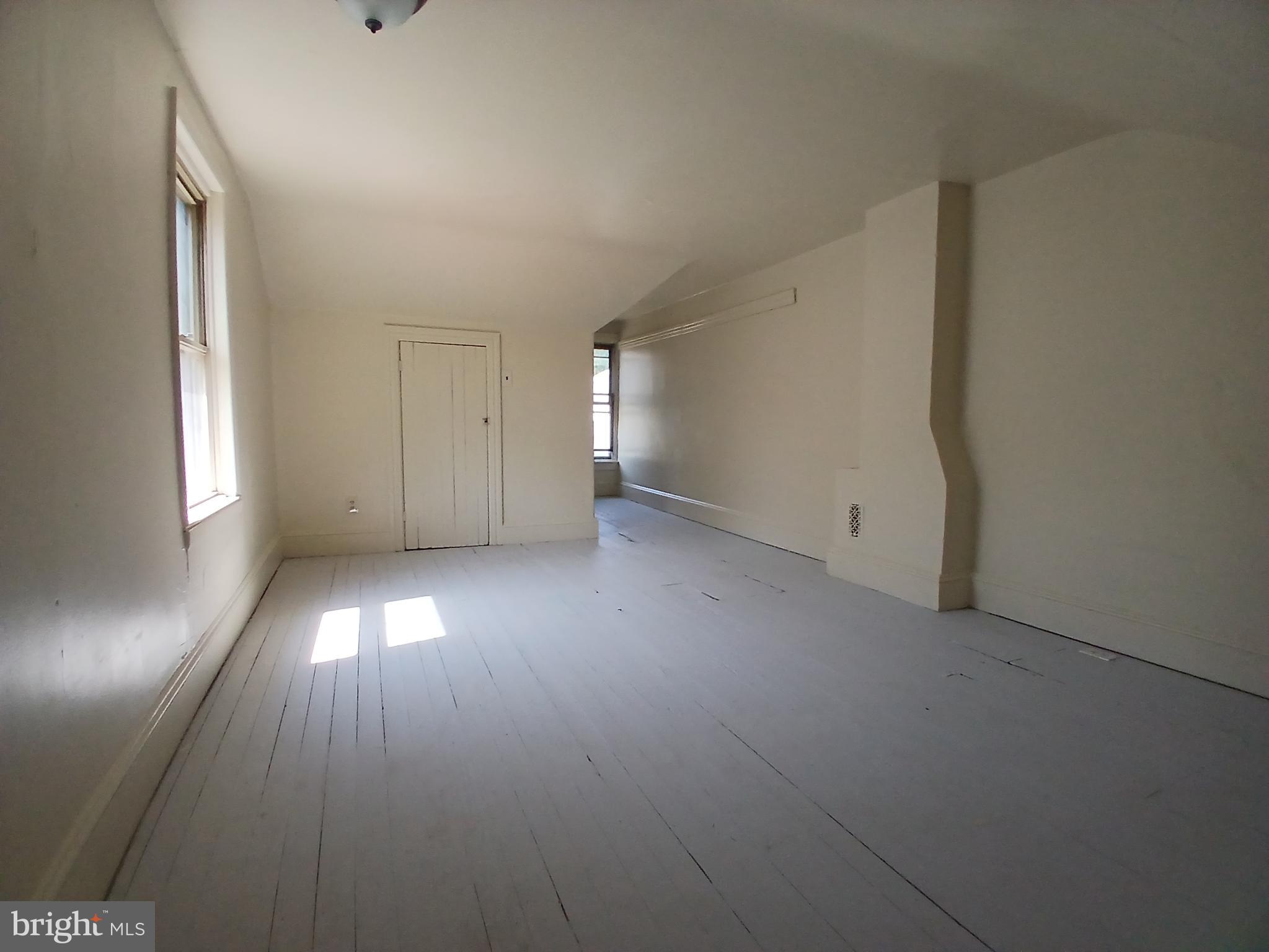 POTTSVILLE - Residential