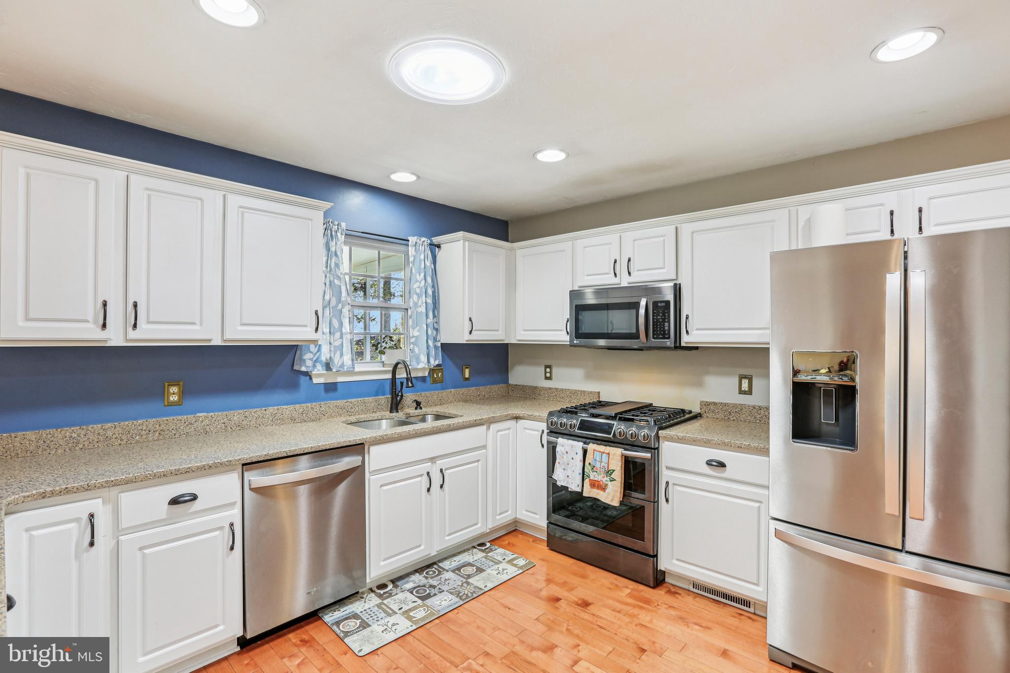 HICKORY RIDGE - Residential