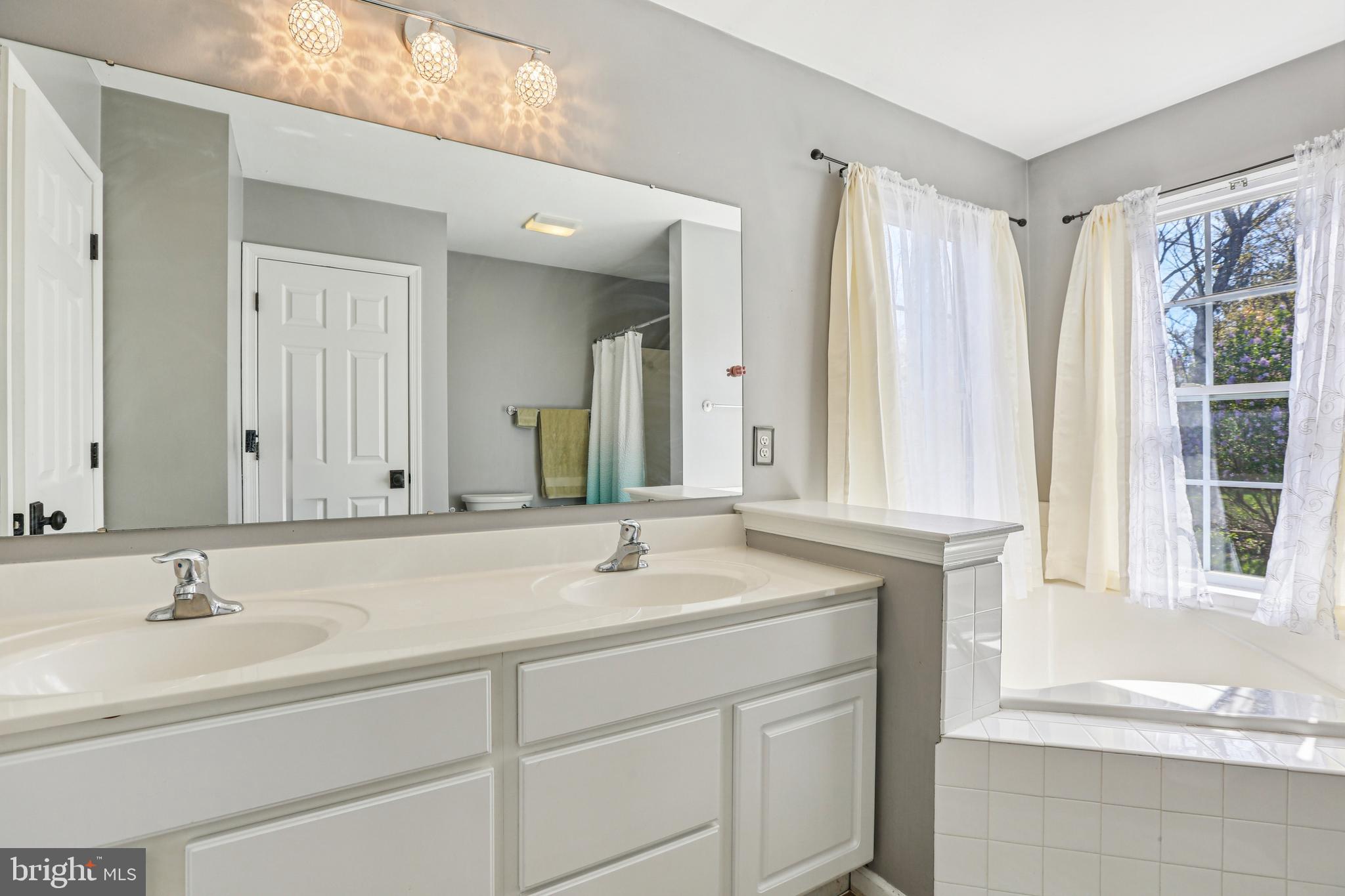 HICKORY RIDGE - Residential
