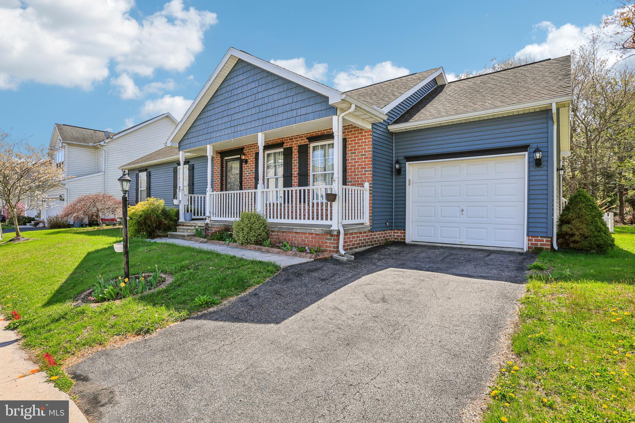 HICKORY RIDGE - Residential