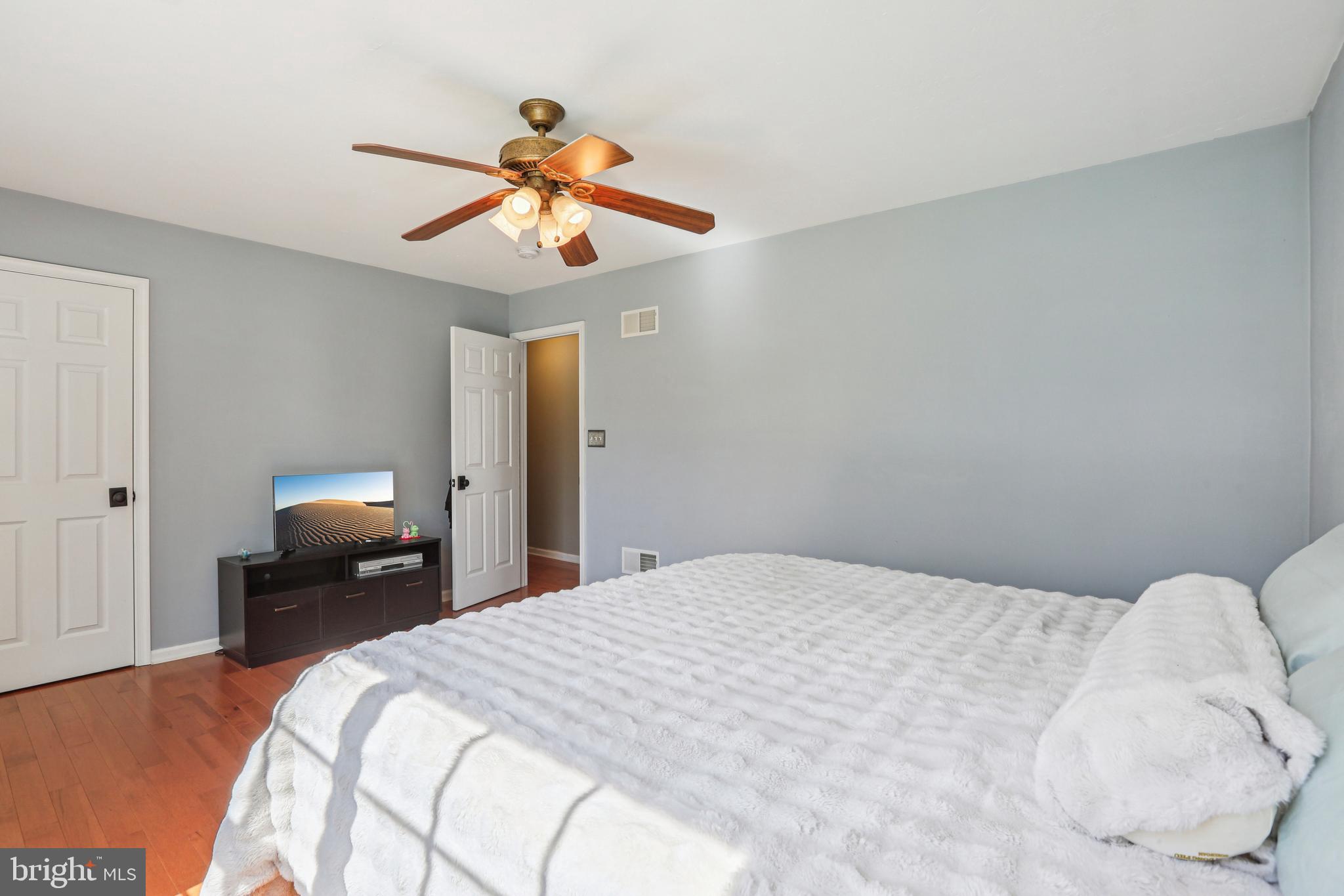 HICKORY RIDGE - Residential