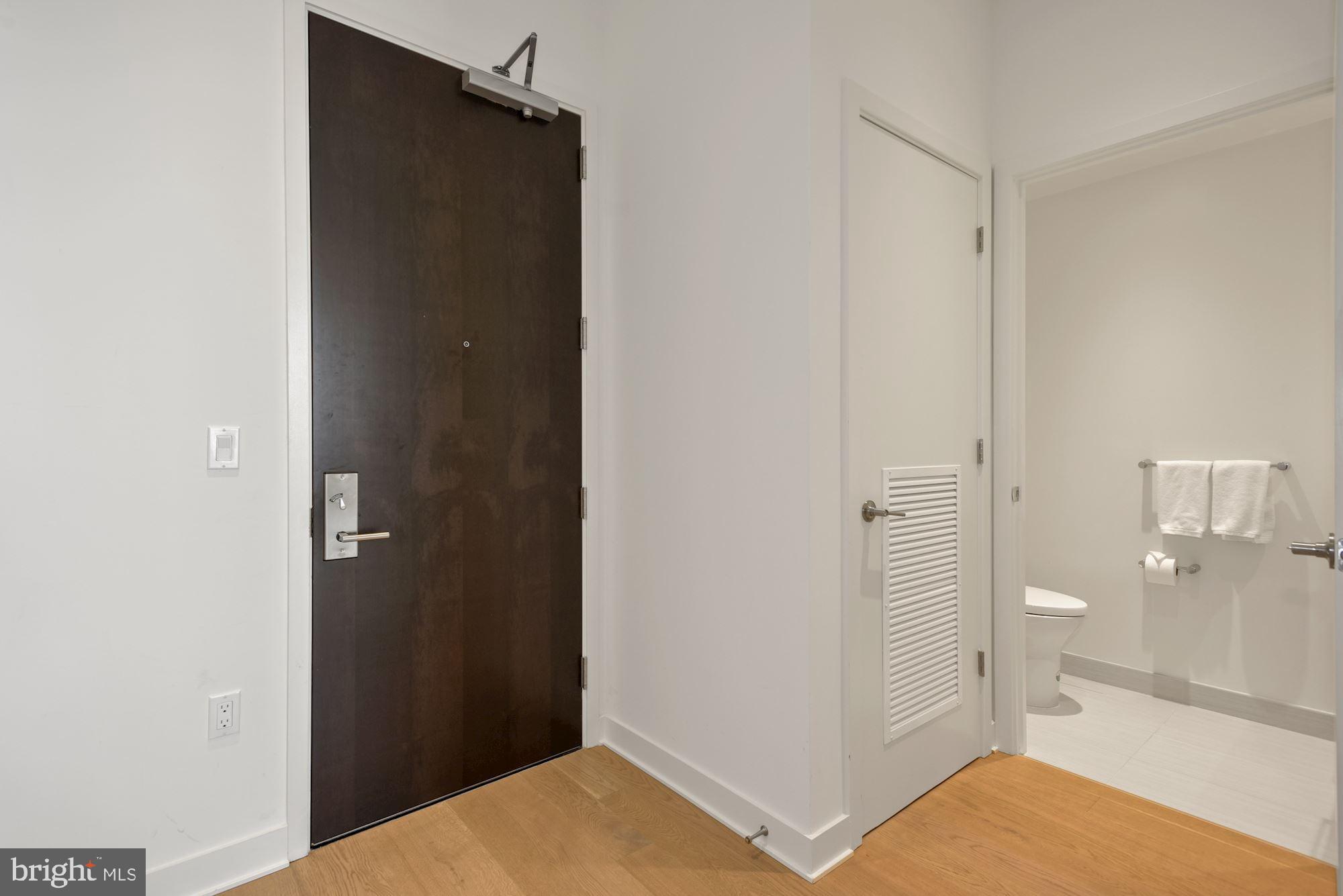 THE BORO TYSONS - Residential