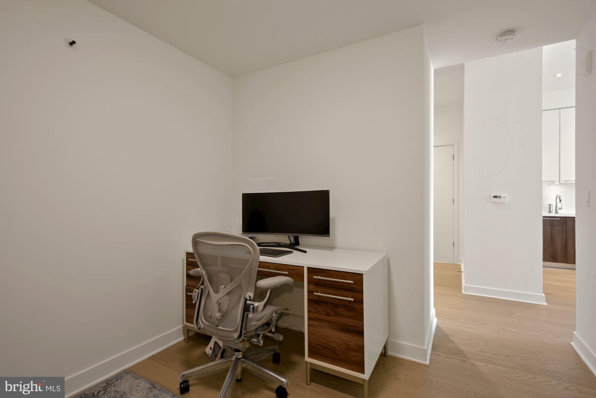 THE BORO TYSONS - Residential