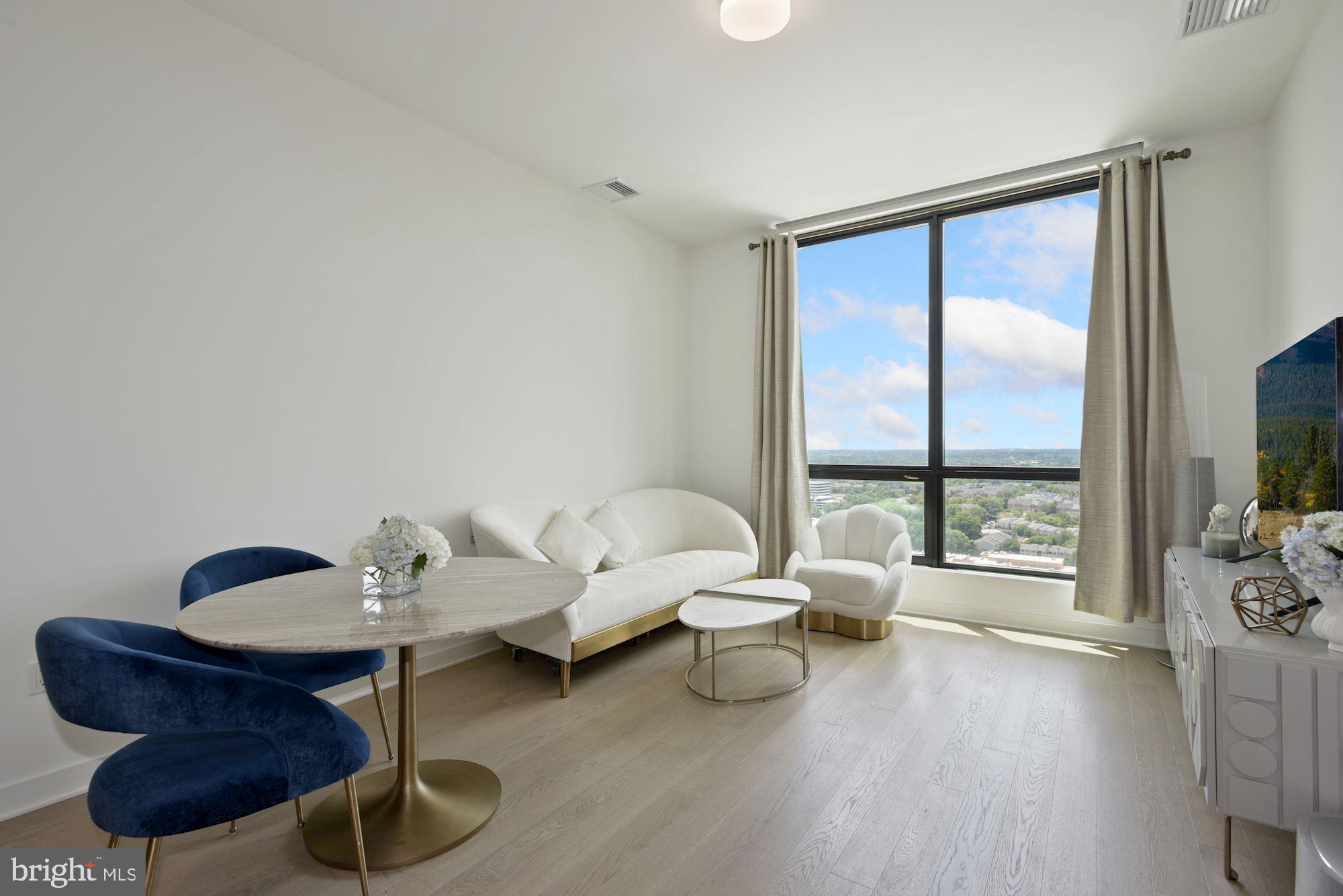 THE BORO TYSONS - Residential