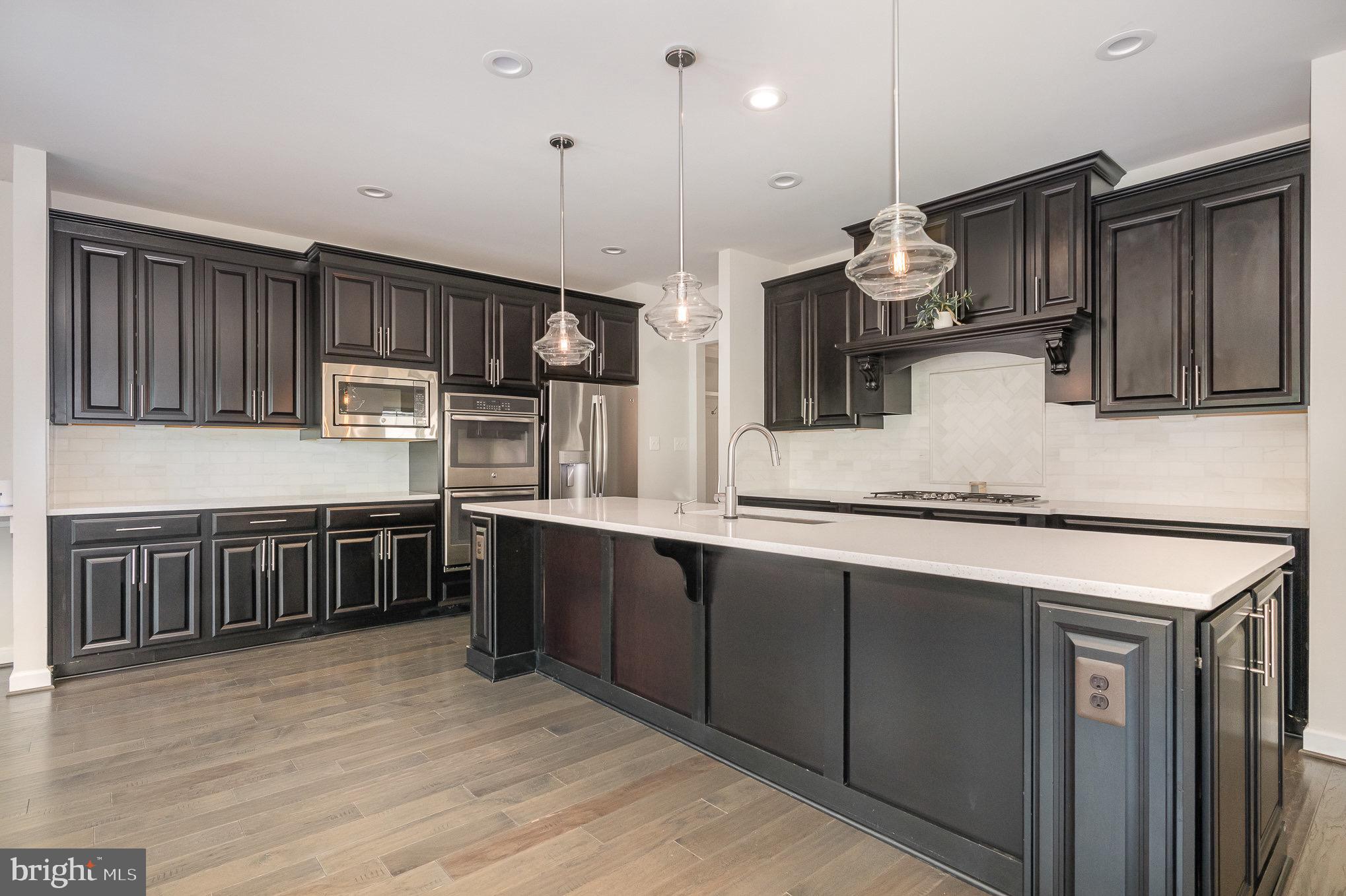 WOODSON SQUARE - Residential