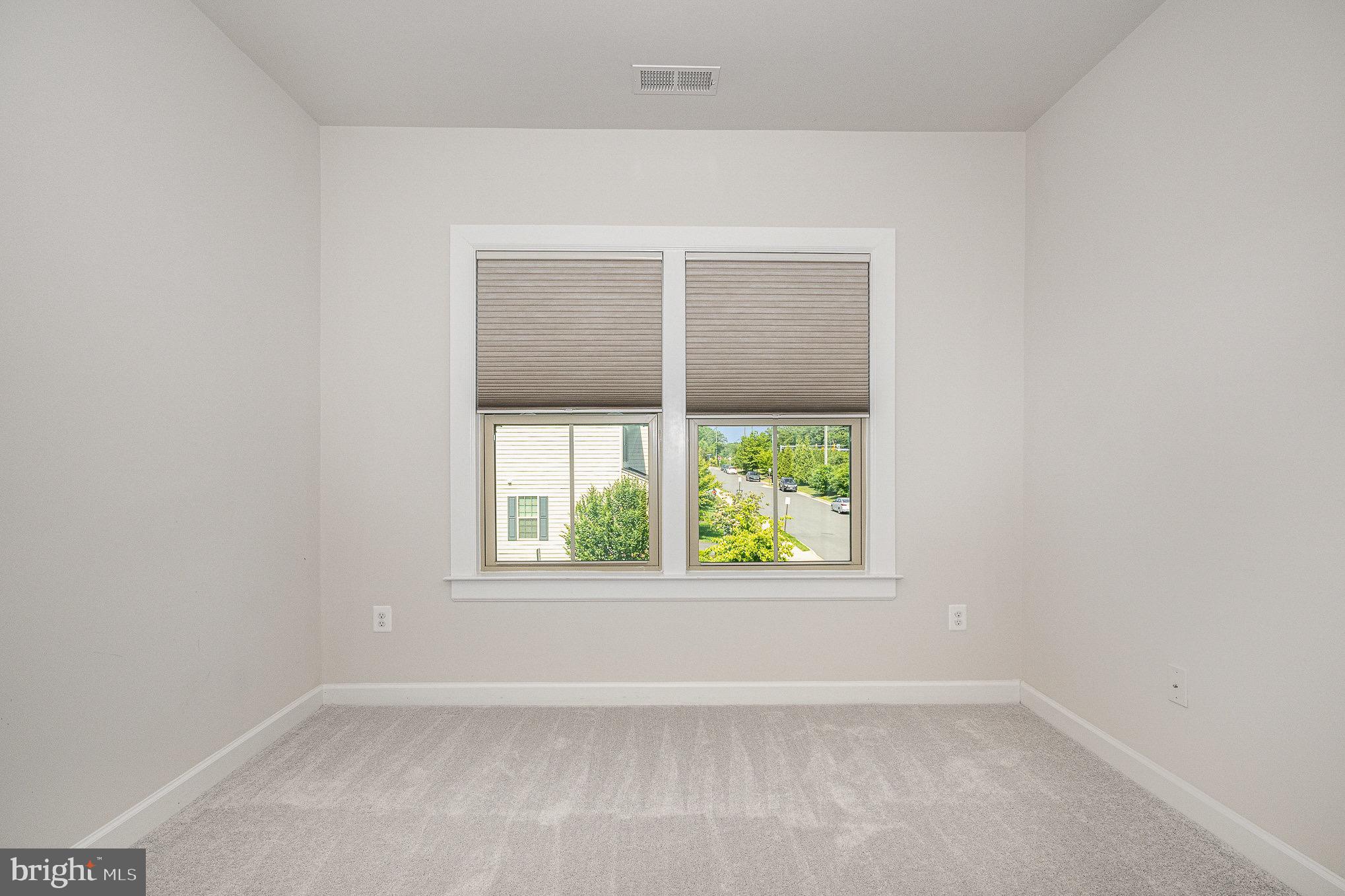 WOODSON SQUARE - Residential