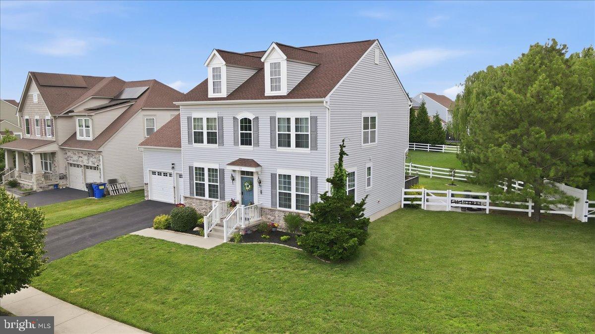 VILLAGE OF BAYBERRY - Residential