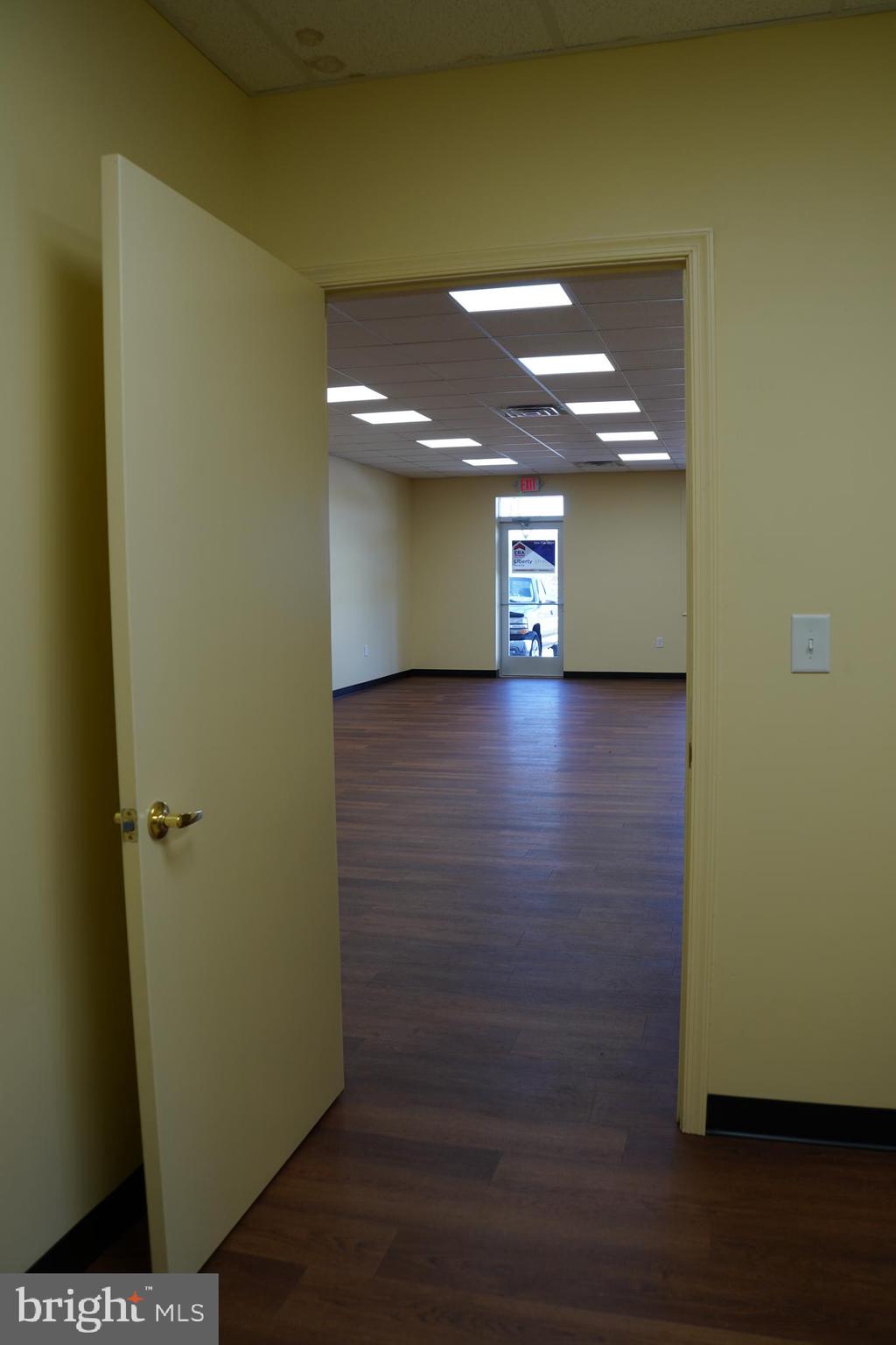 TUSCAWILLA HILLS - Commercial Lease