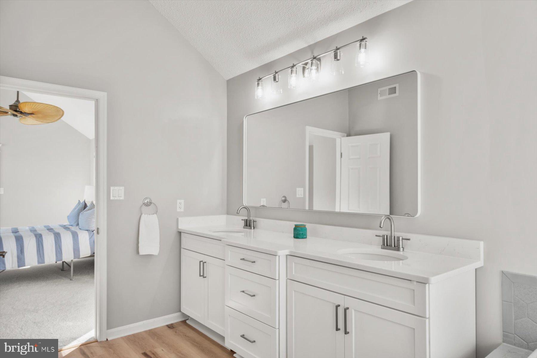 FENWICK ACRES - Residential