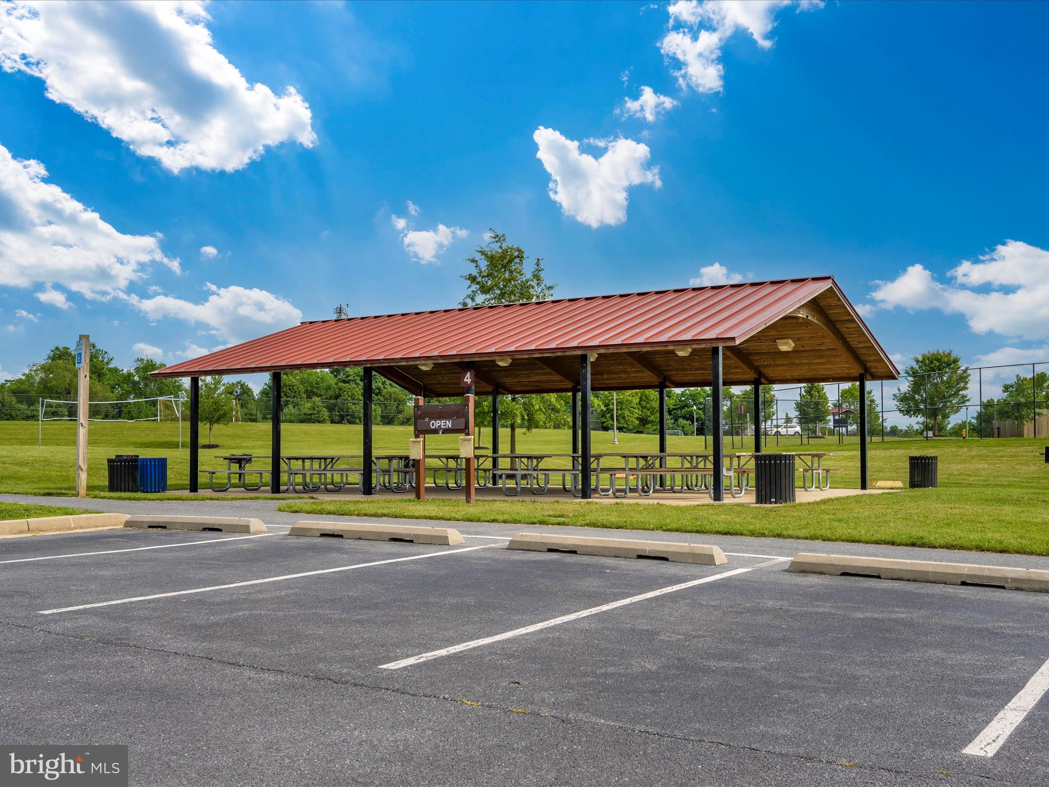 STONE BARN VILLAGE - Residential Lease
