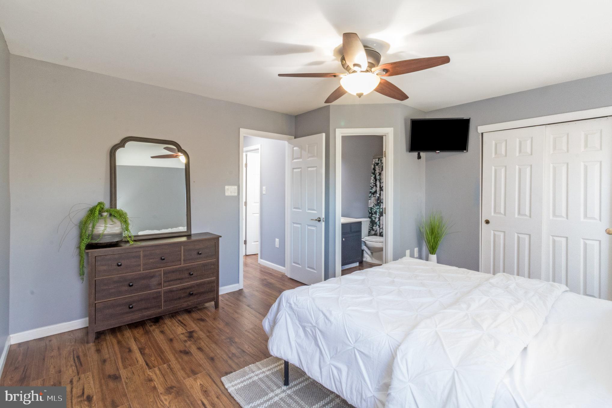 WAYSIDE VILLAGE - Residential
