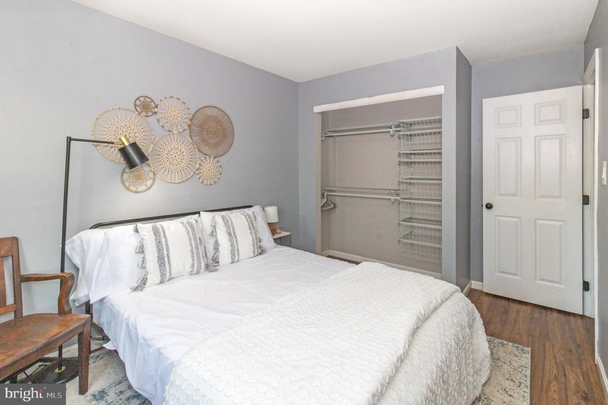 WAYSIDE VILLAGE - Residential