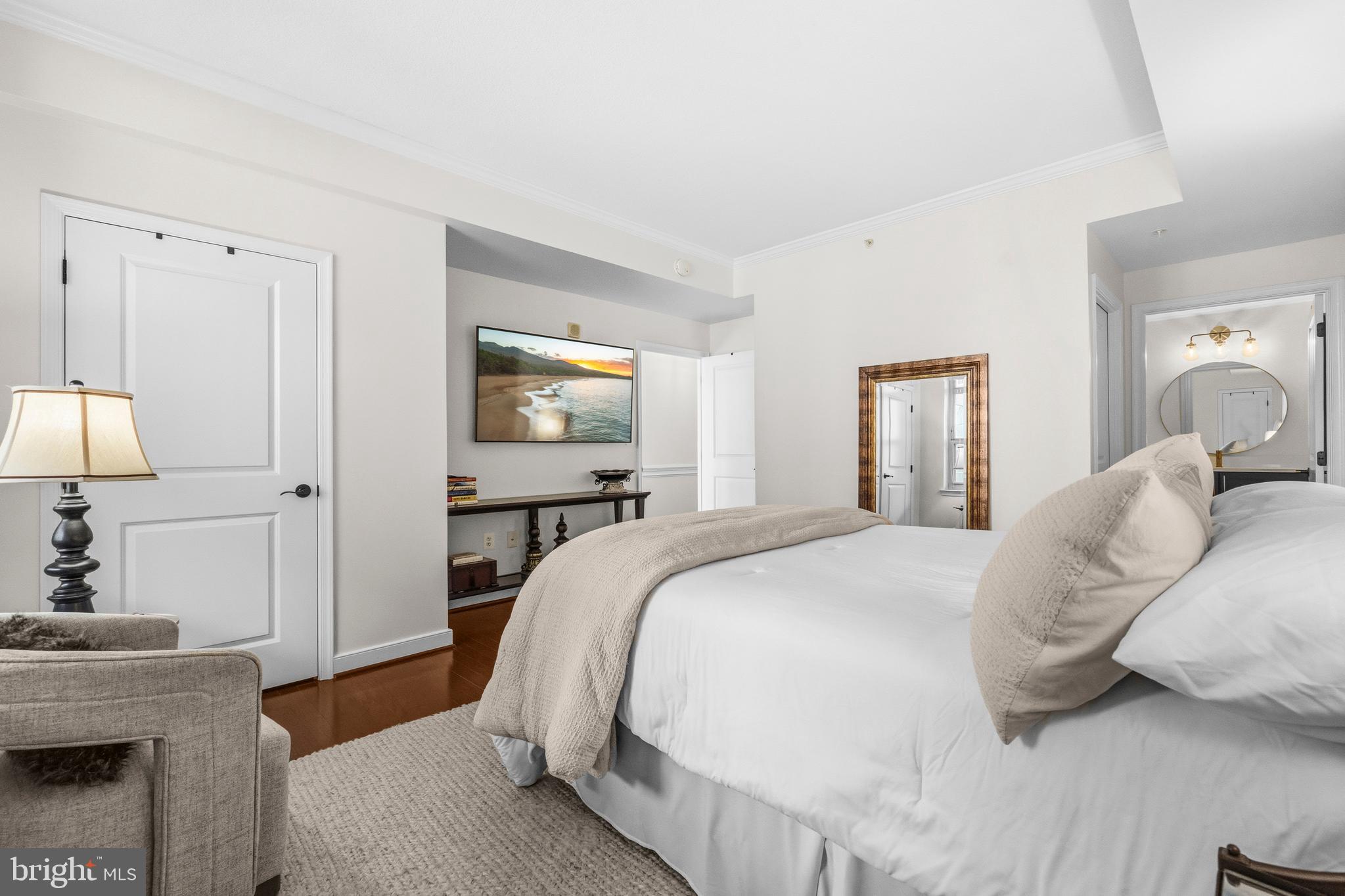 FLEET STREET CONDOMINIUMS - Residential