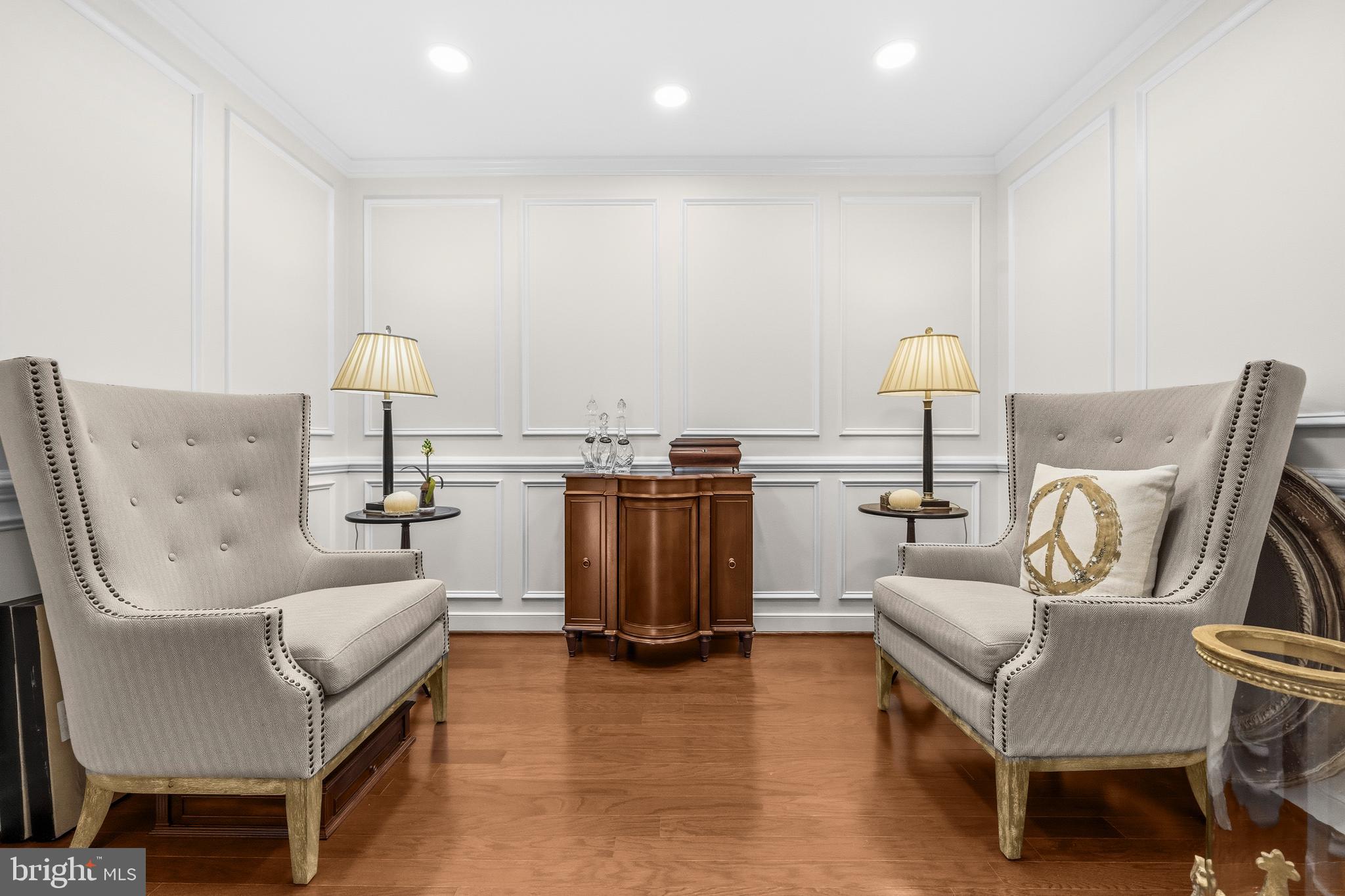FLEET STREET CONDOMINIUMS - Residential