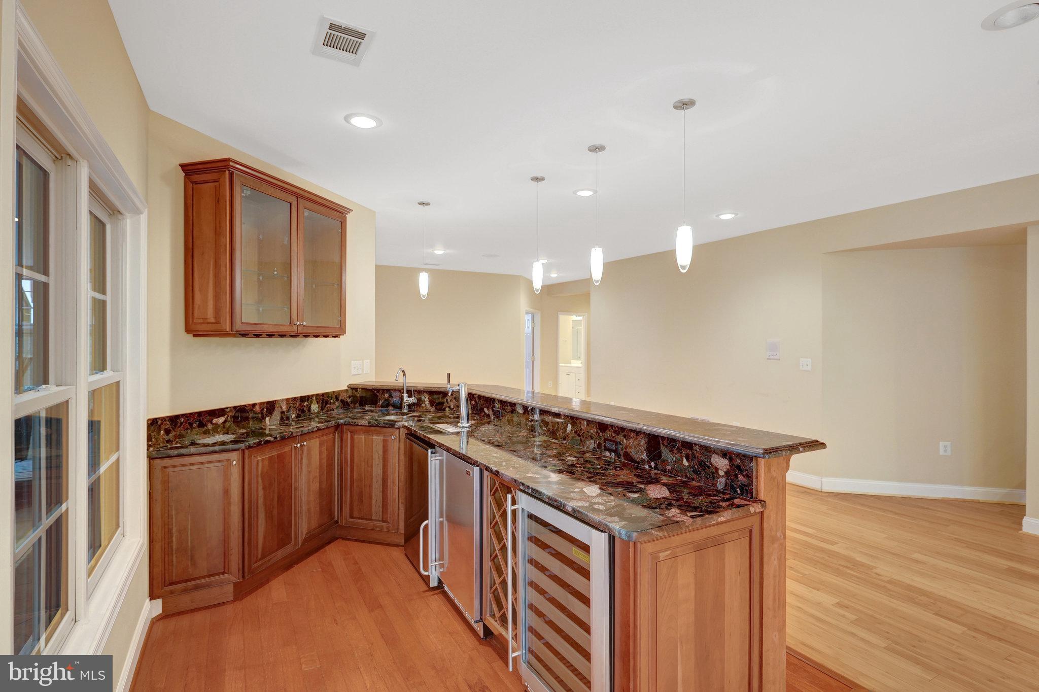 CEDAR CHASE - Residential