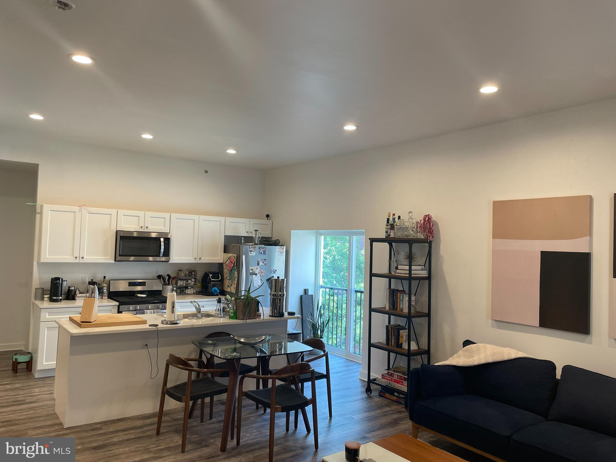 NORTHERN LIBERTIES - Commercial Sale
