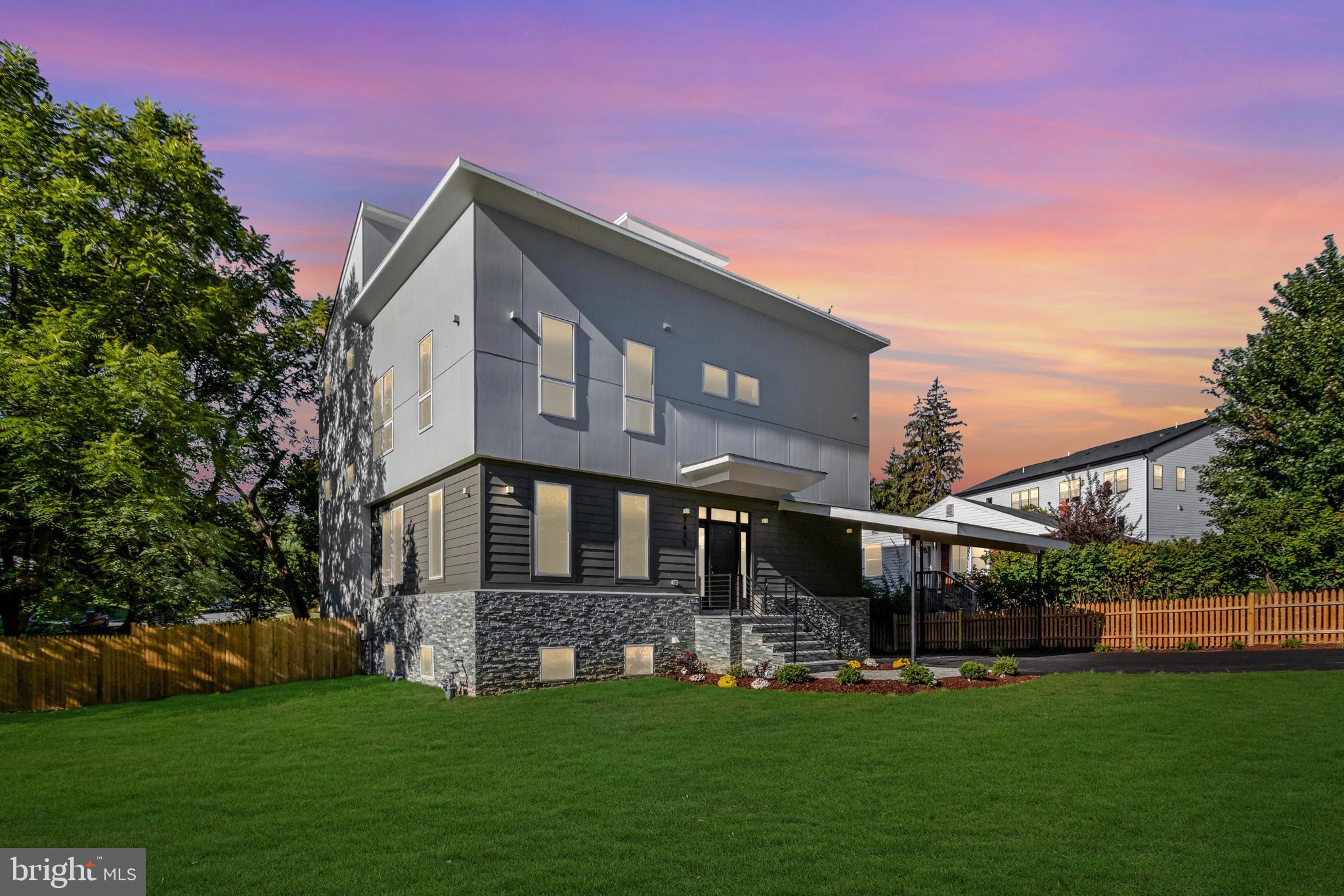 ORCHARD CREST - Residential