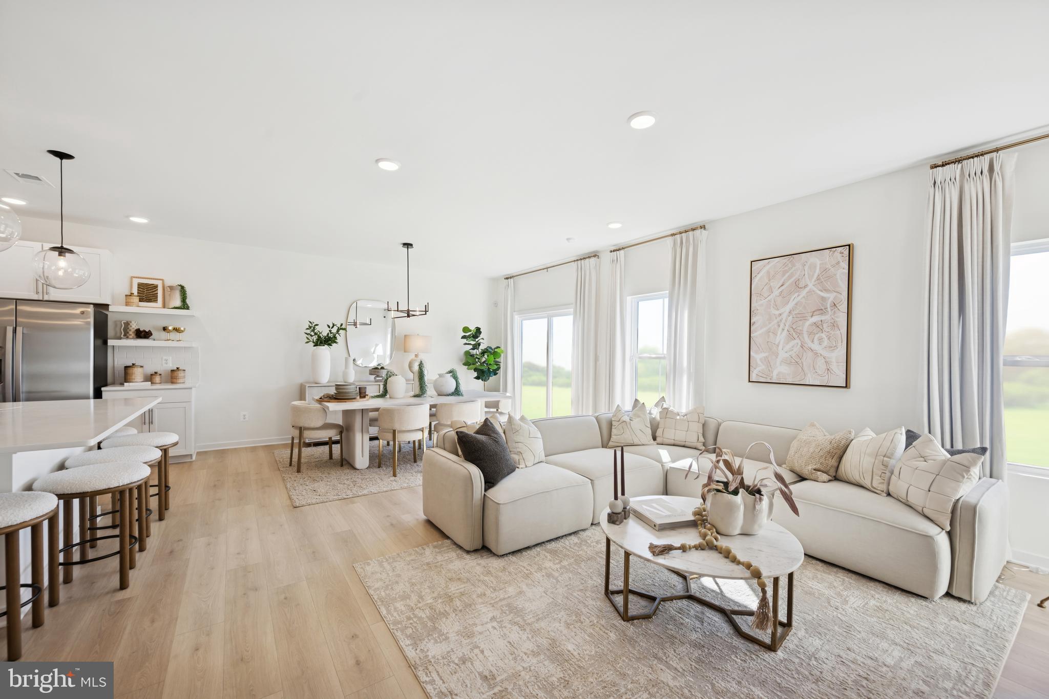 HUNTWELL WEST - Residential