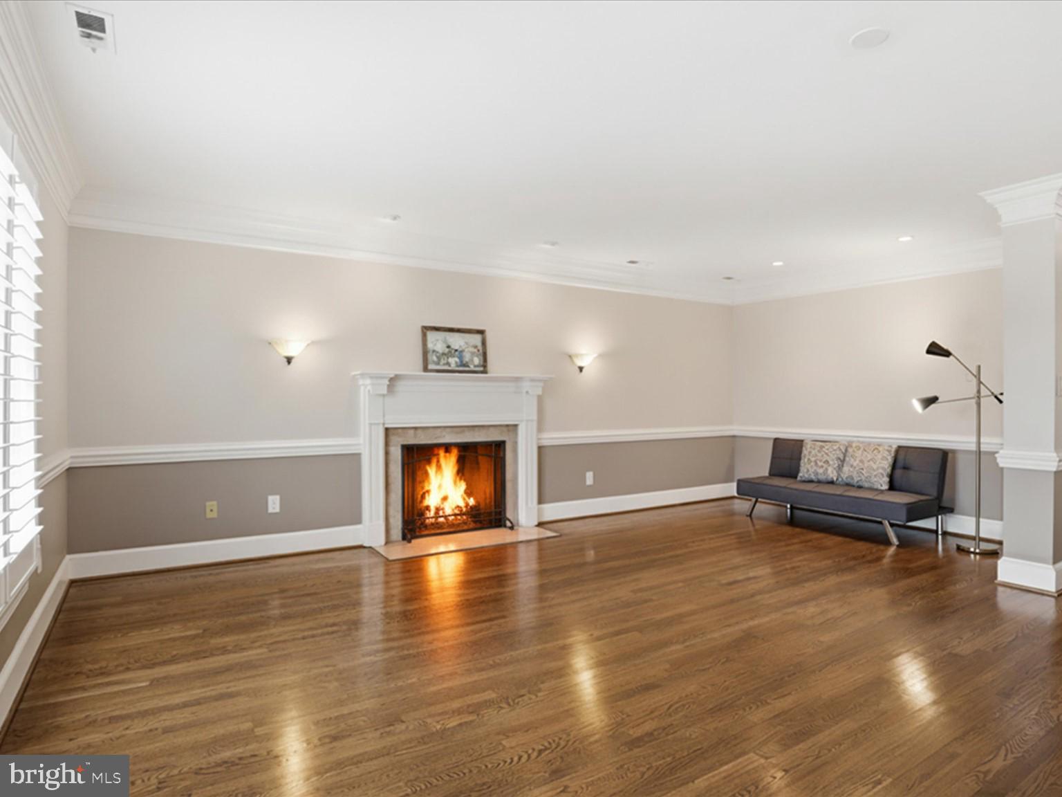POTOMAC MANOR - Residential