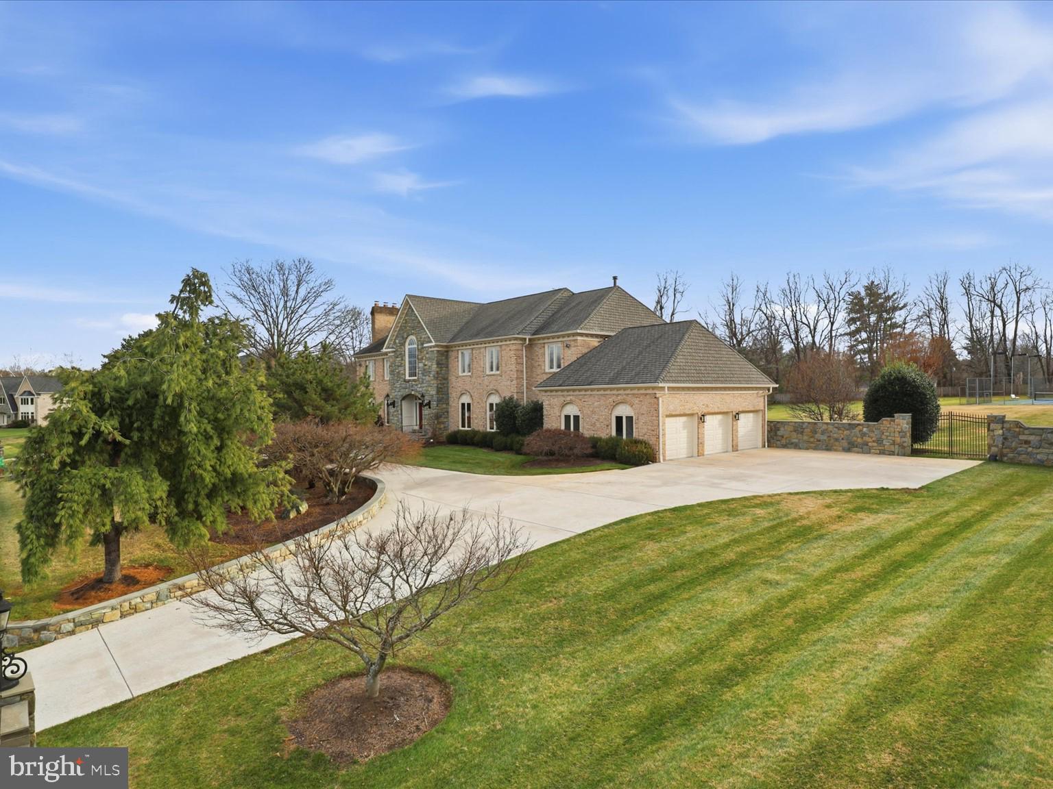 POTOMAC MANOR - Residential