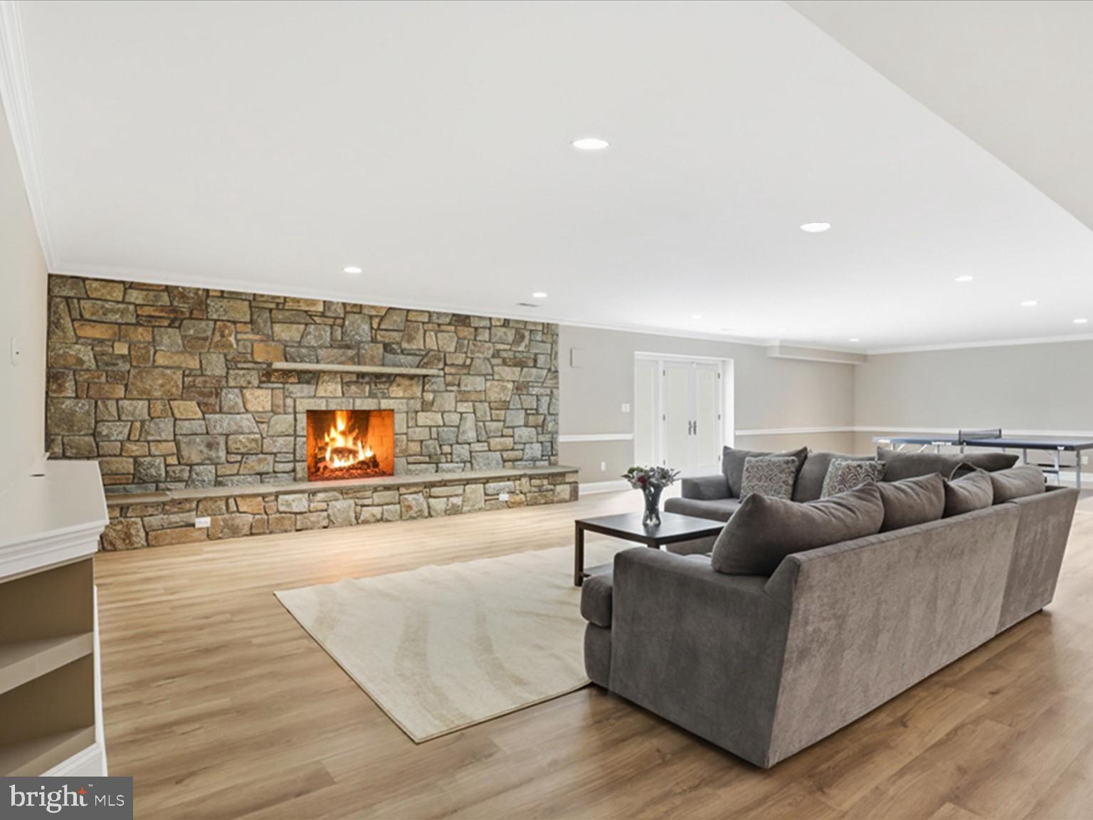 POTOMAC MANOR - Residential