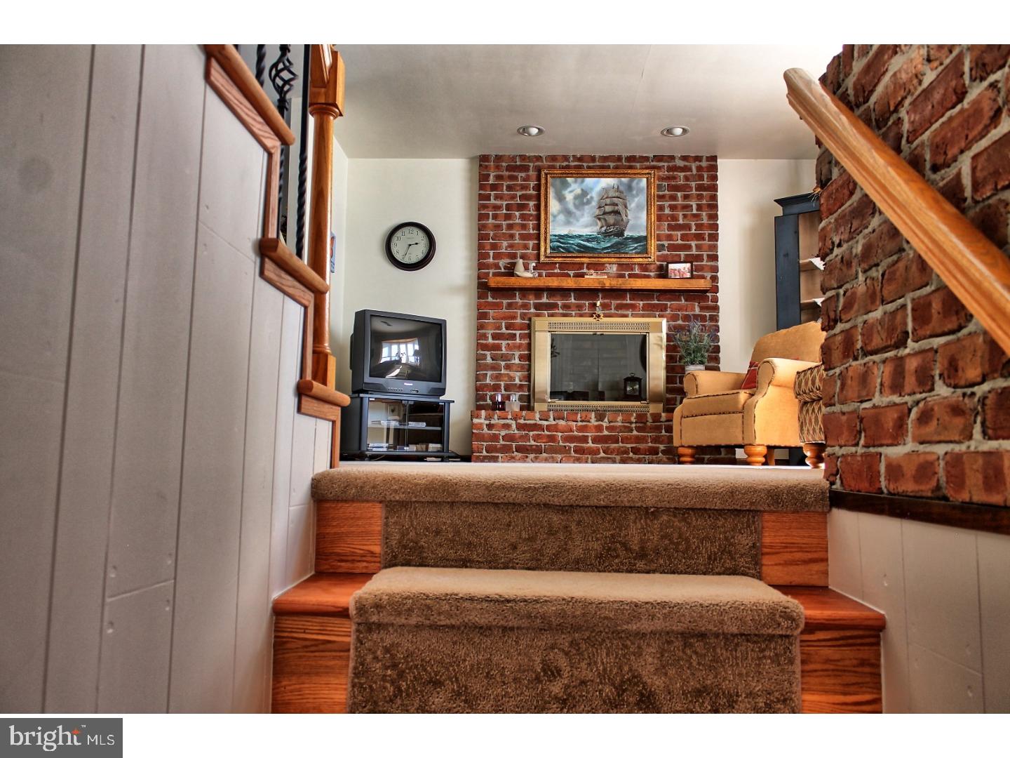 CLOVER CROSSING - Residential