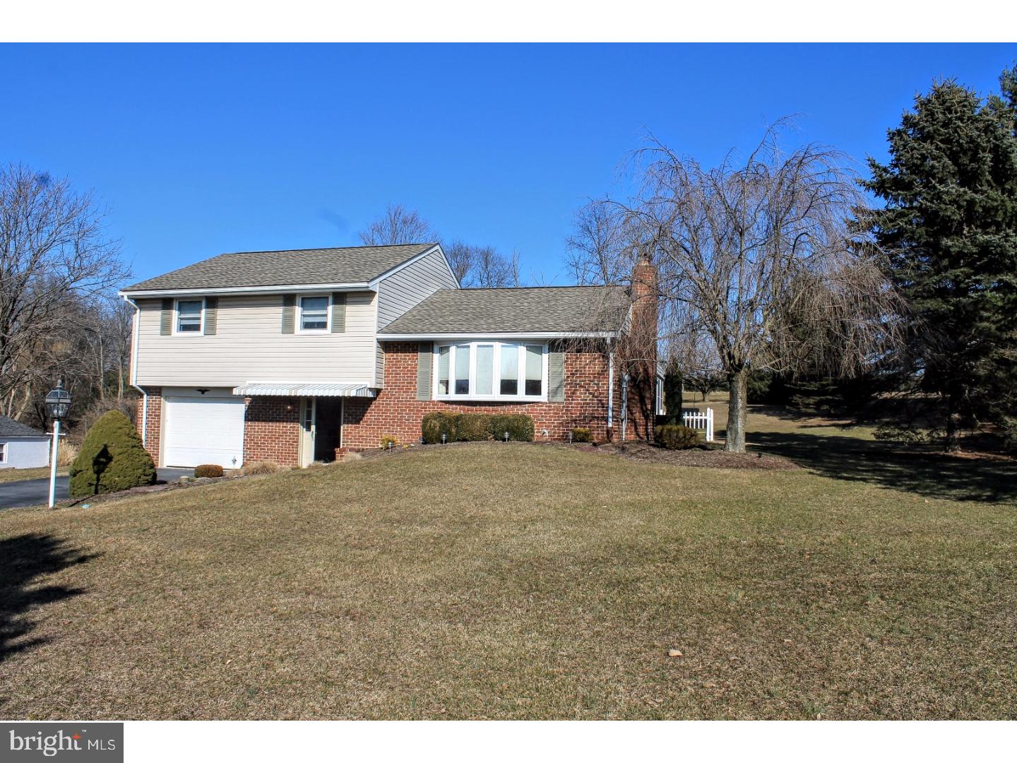 CLOVER CROSSING - Residential