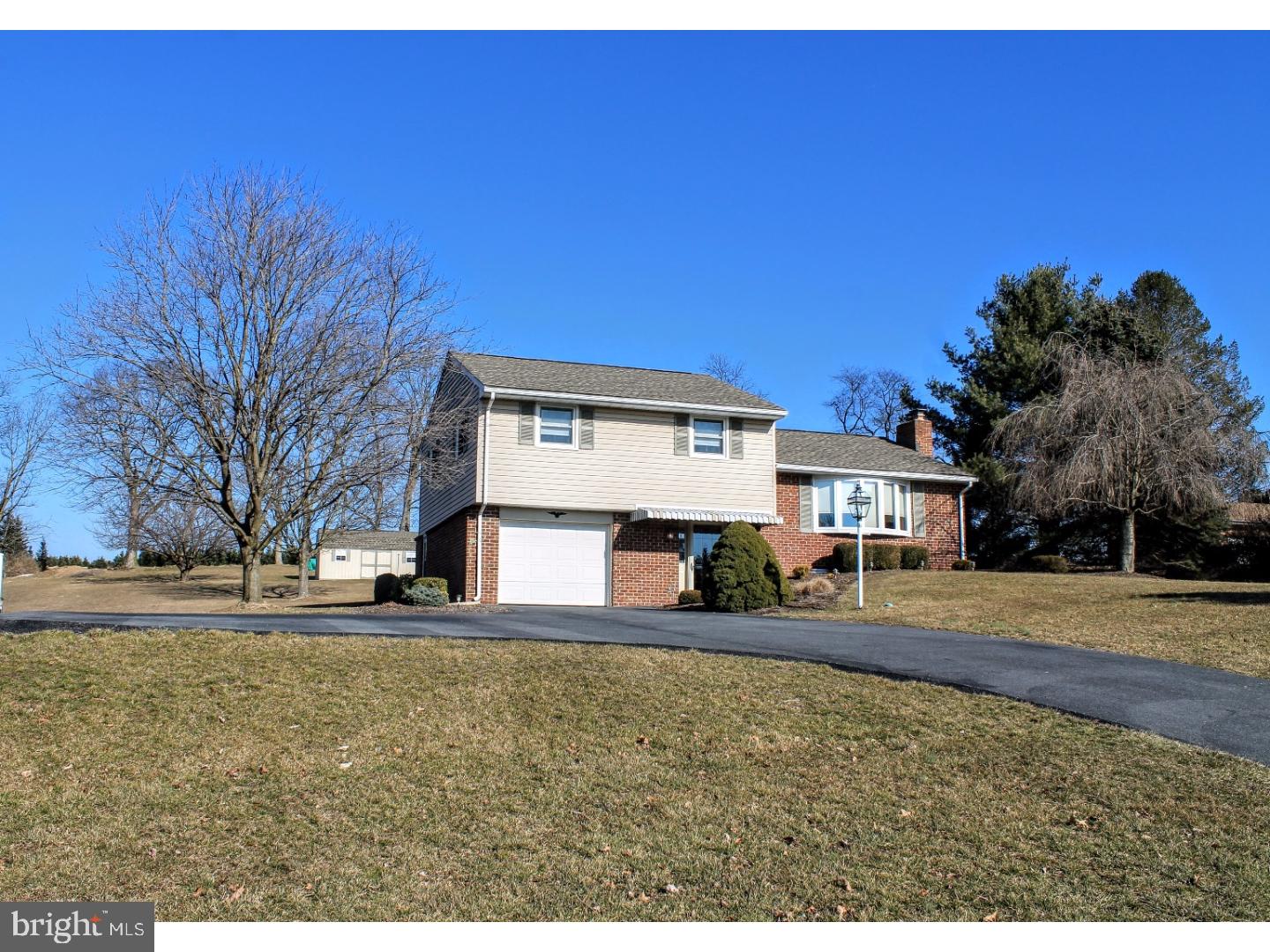 CLOVER CROSSING - Residential