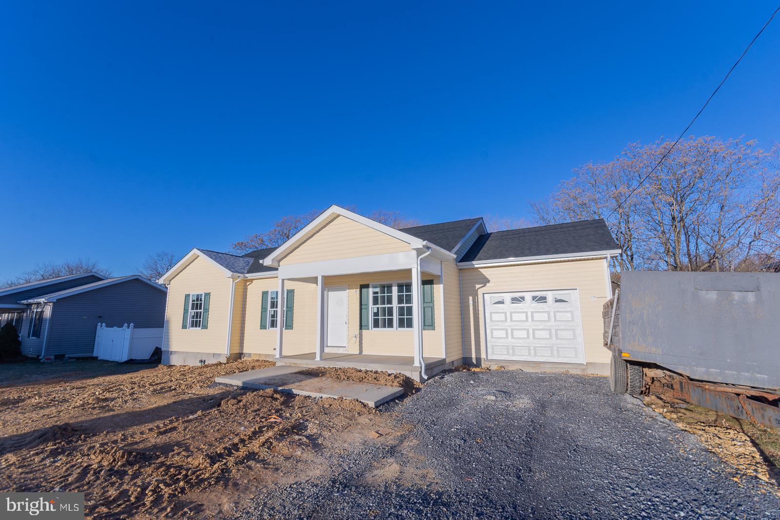 ELIZABETH STATION - Residential