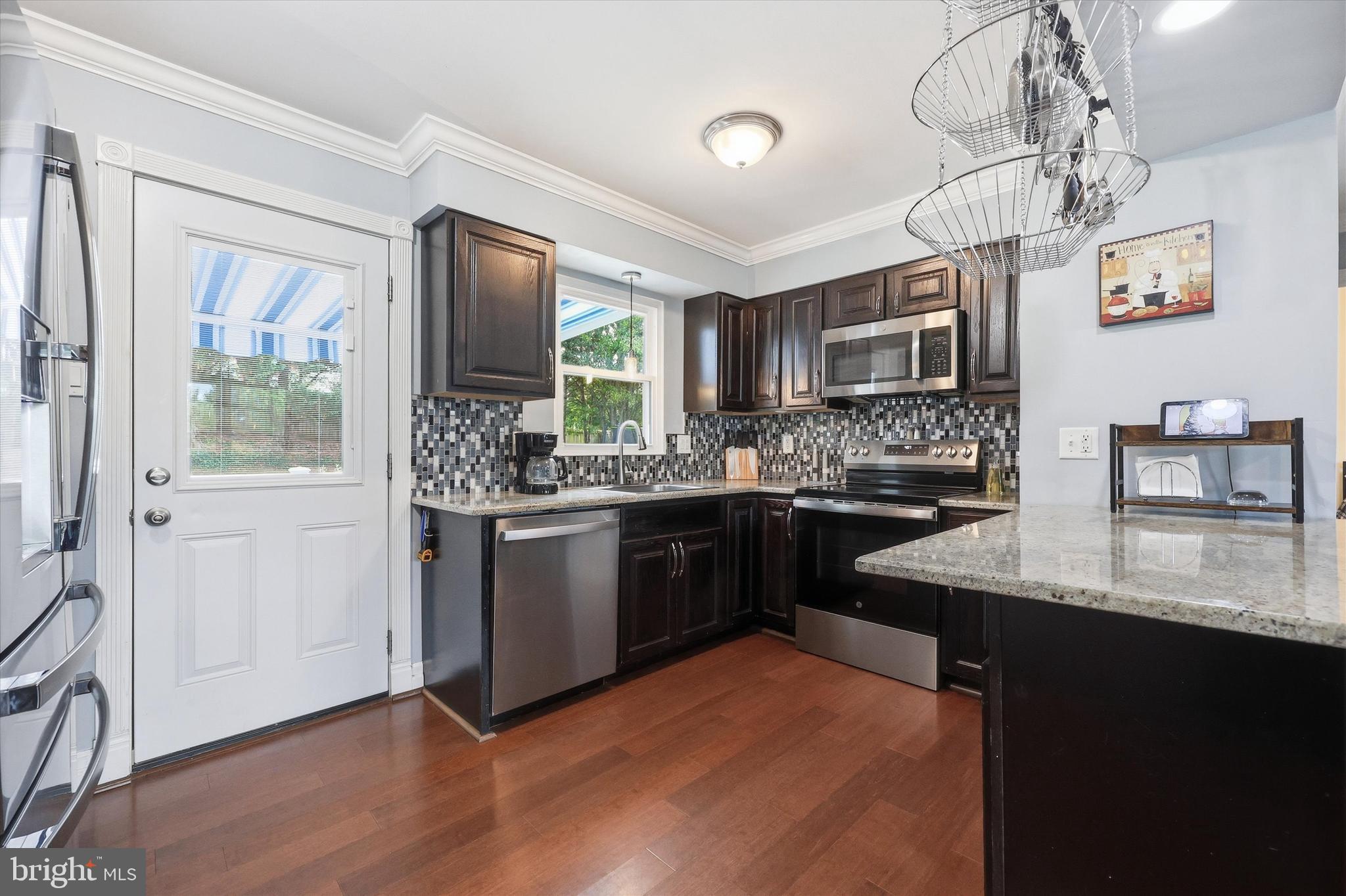 ATLEE RIDGE - Residential