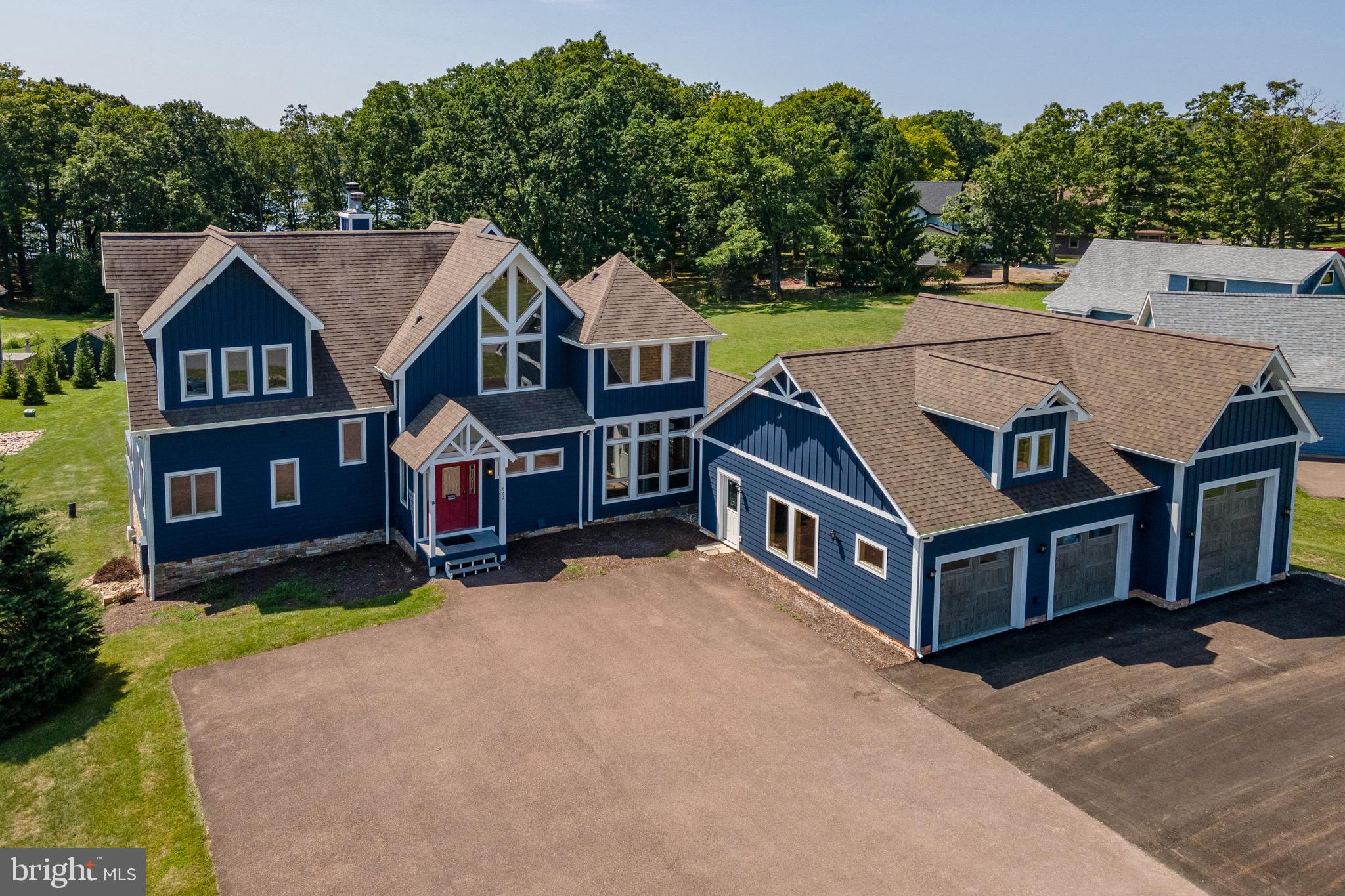 WATERFRONT GREENS - Residential