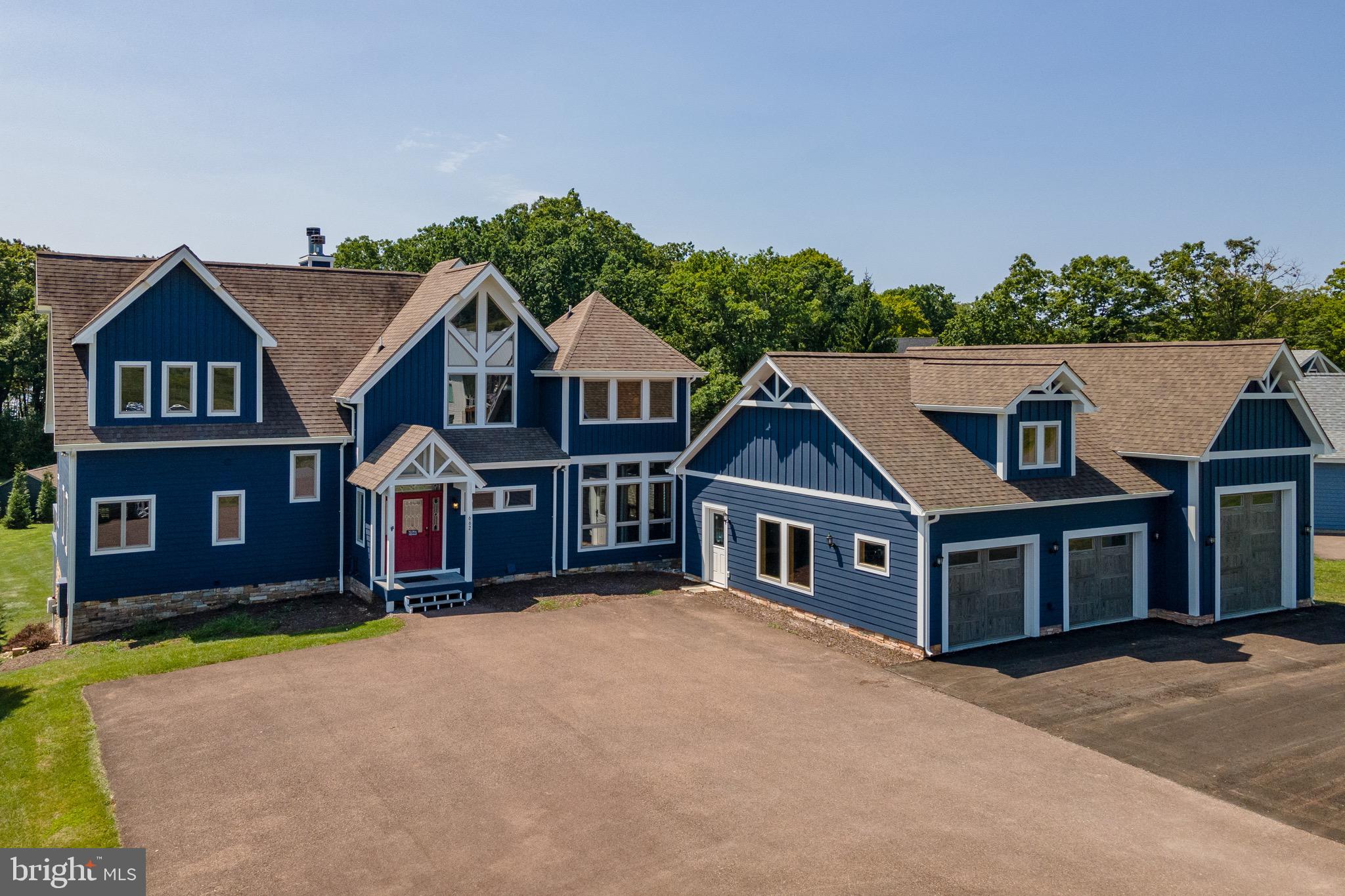 WATERFRONT GREENS - Residential