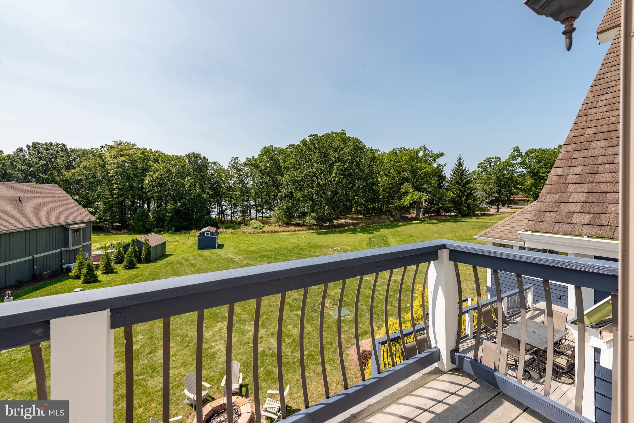 WATERFRONT GREENS - Residential