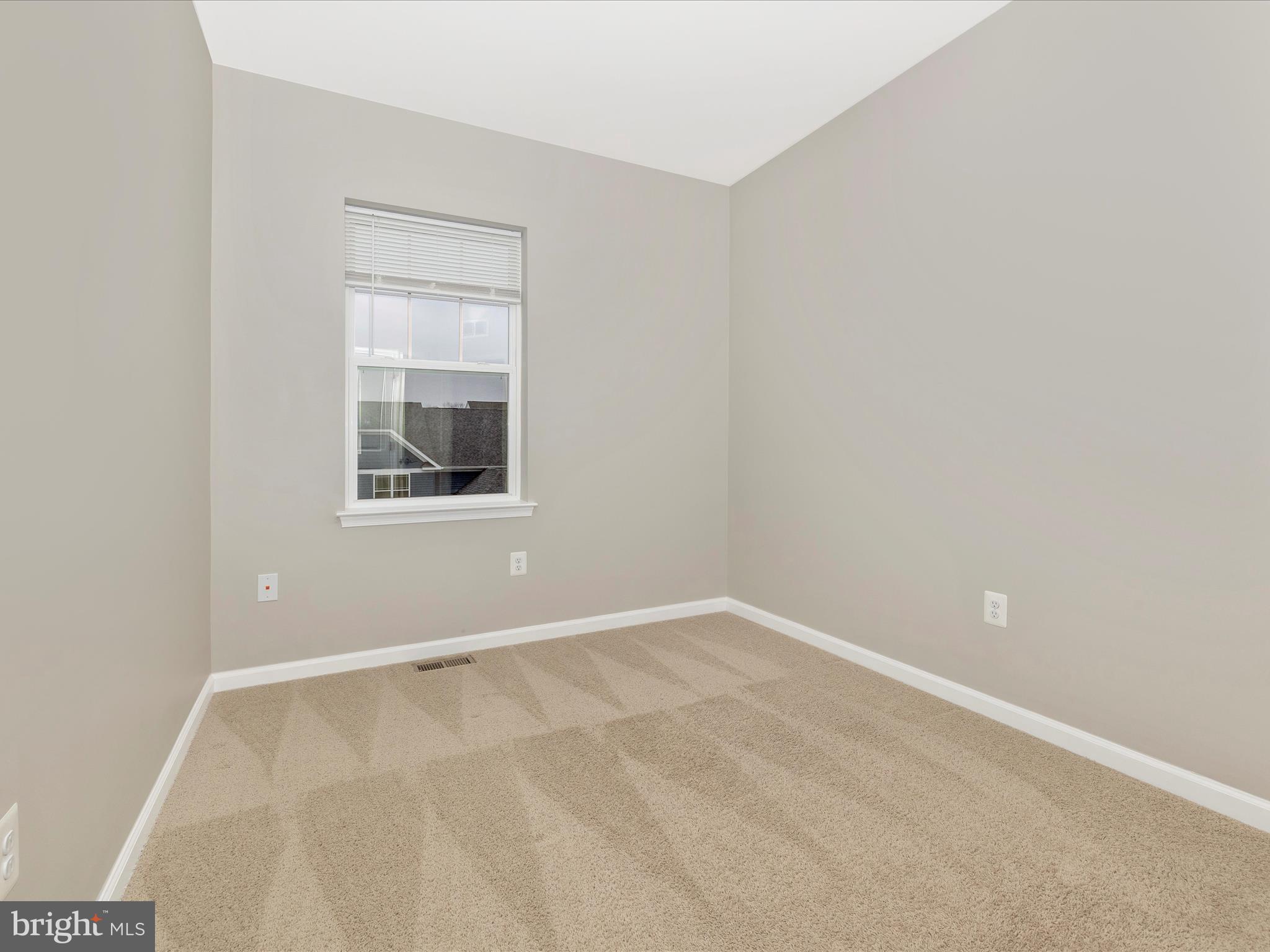 TALLYN RIDGE - Residential