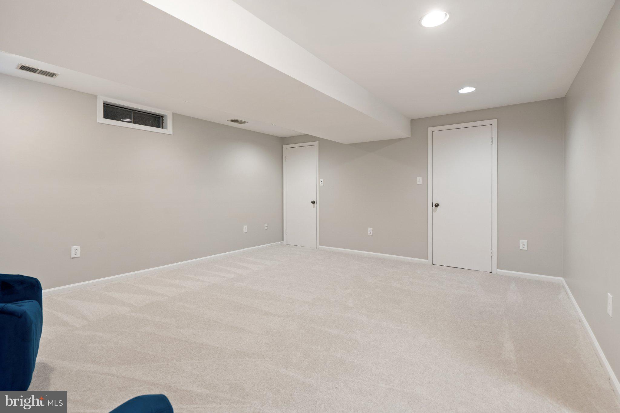 LEESBURG COUNTRY CLUB - Residential