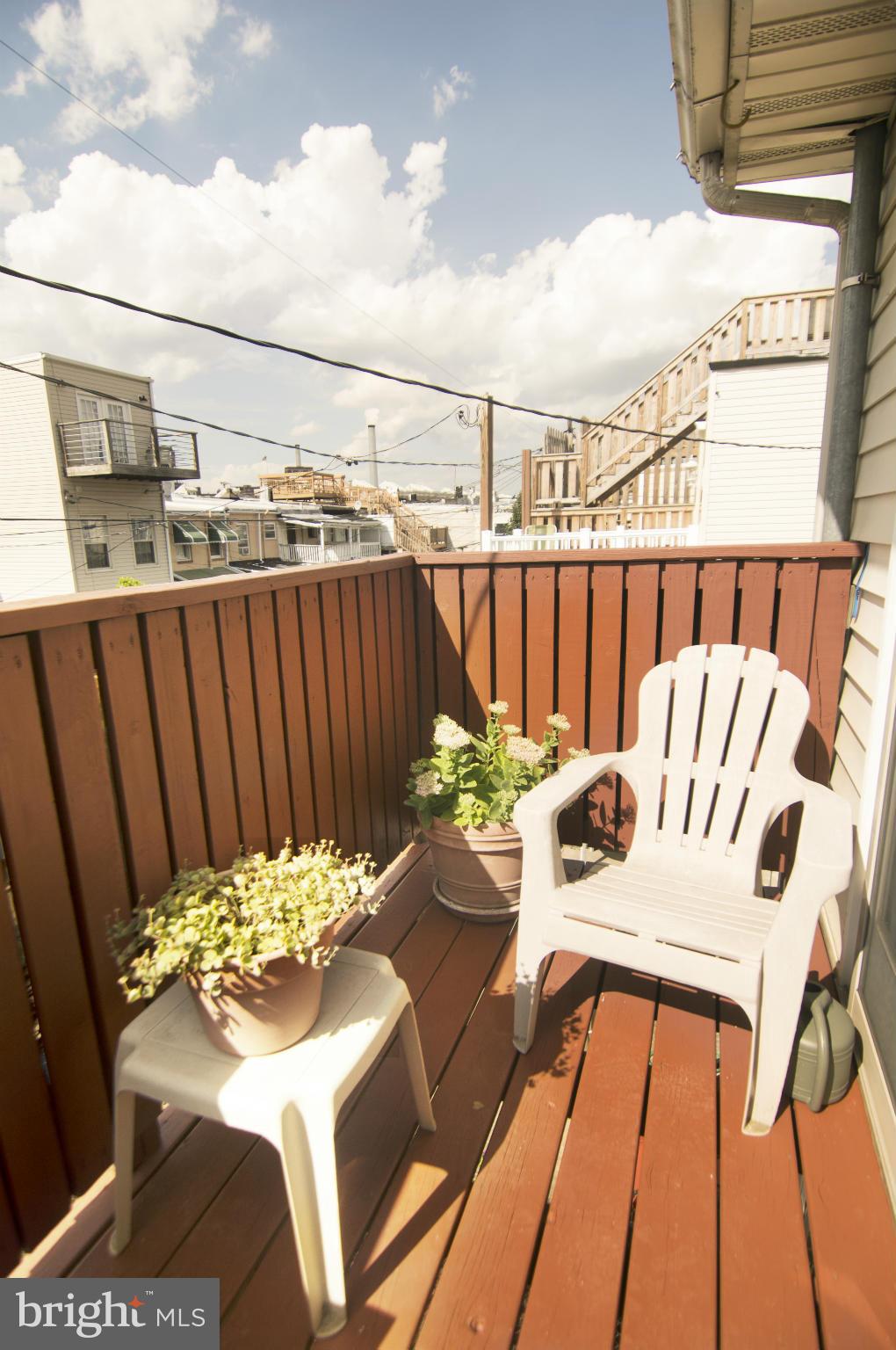 LOCUST POINT - Residential